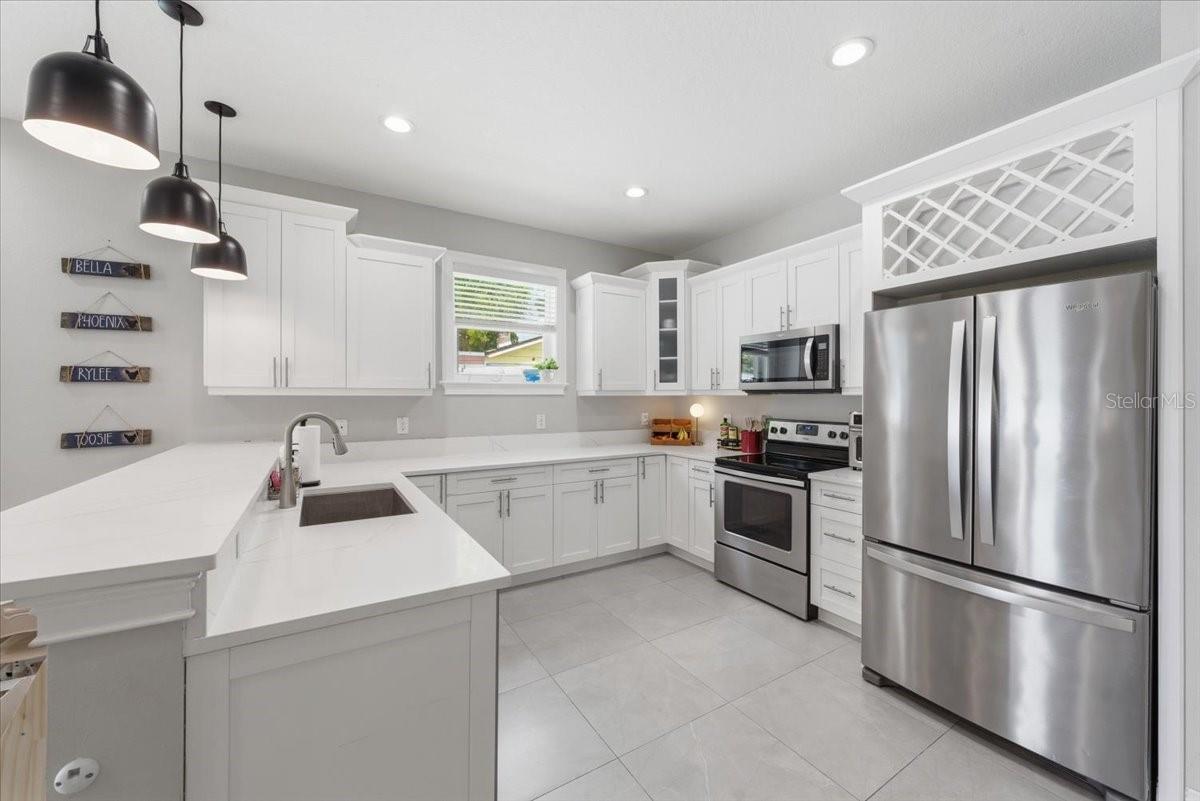 1808 W CLUSTER AVE, TAMPA, FL — photo 15
