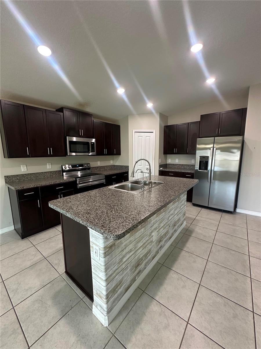10236 BRIGHT CRYSTAL AVE, RIVERVIEW, FL — photo 21