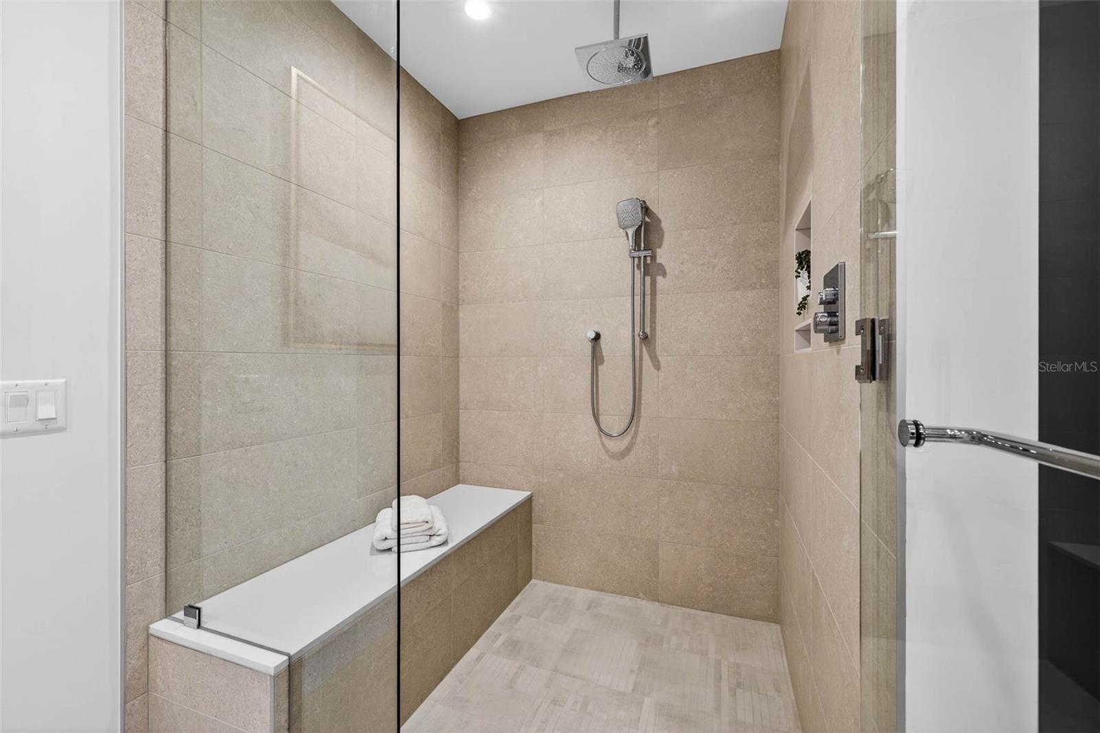275 1ST AVE S #2706, ST PETERSBURG, FL — photo 29