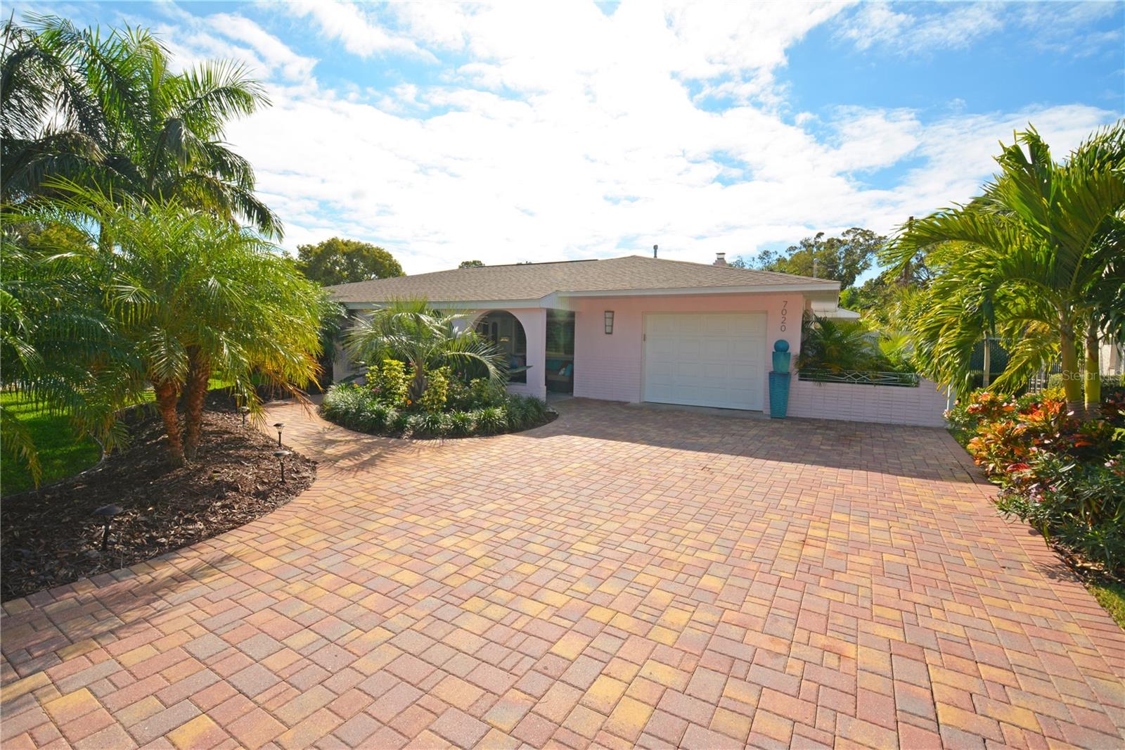 7020 MANGO AVE S, ST PETERSBURG, FL