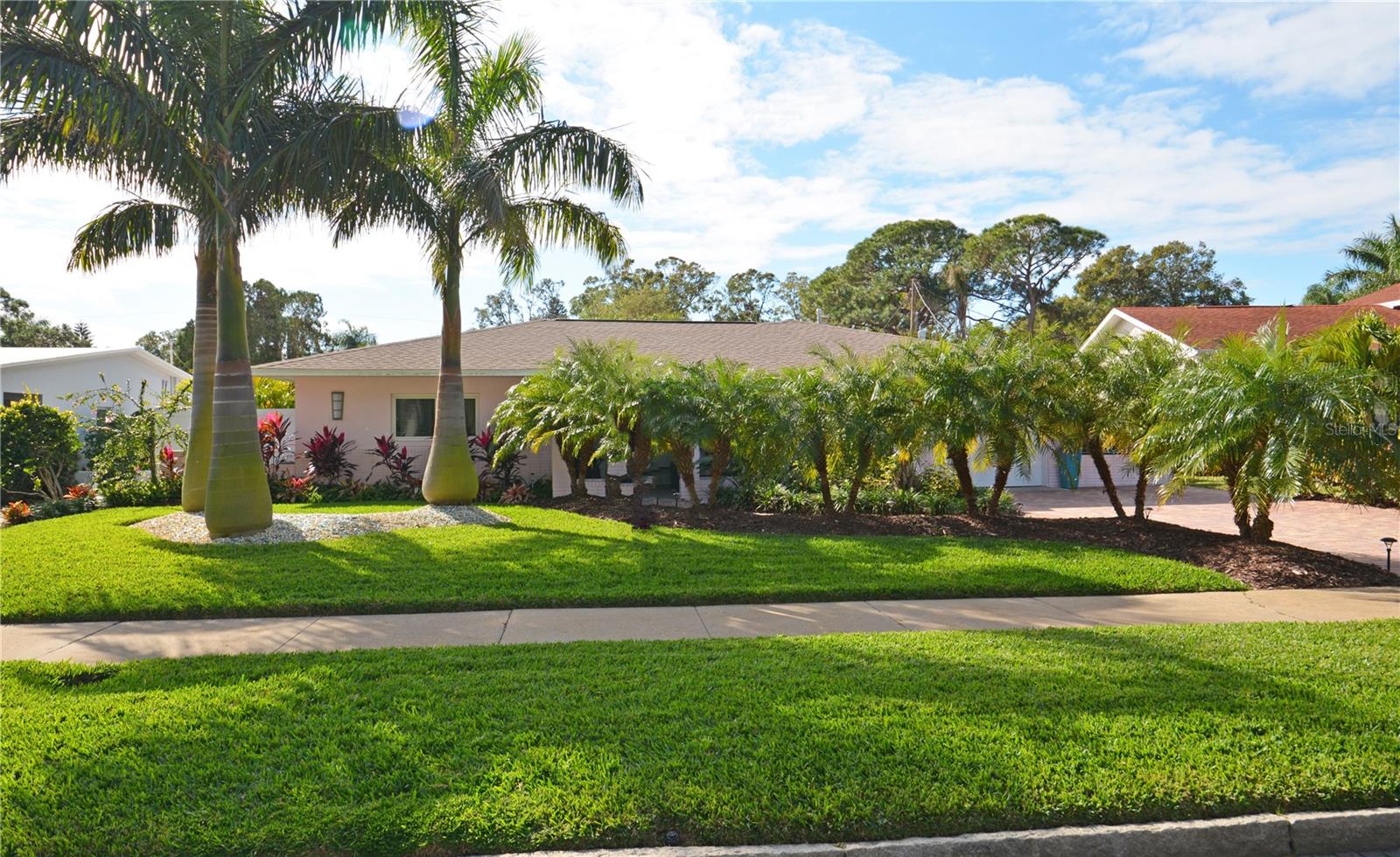 7020 MANGO AVE S, ST PETERSBURG, FL — photo 2