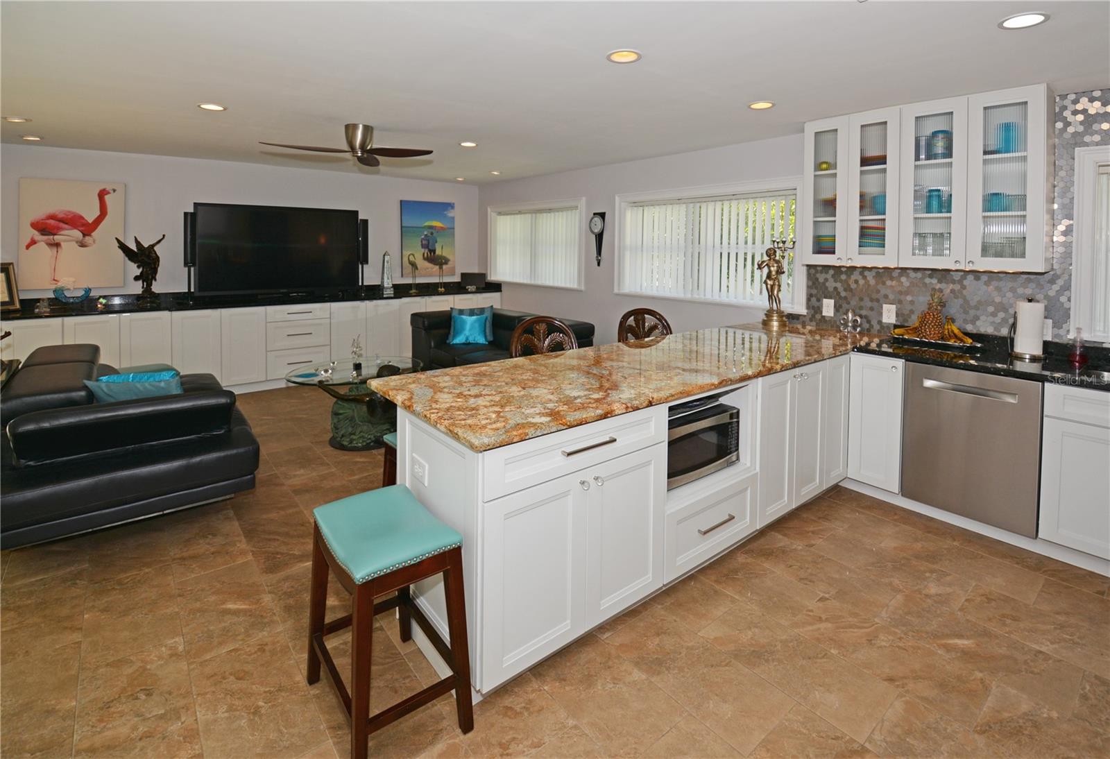 7020 MANGO AVE S, ST PETERSBURG, FL — photo 14