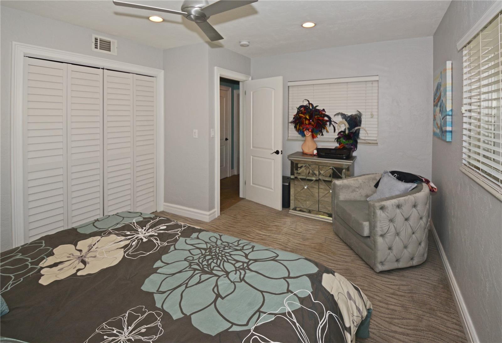 7020 MANGO AVE S, ST PETERSBURG, FL — photo 26