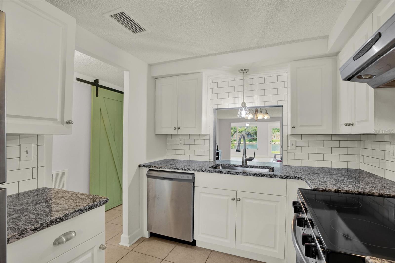 4115 HAMPTON DR #n/a, NEW PORT RICHEY, FL — photo 3