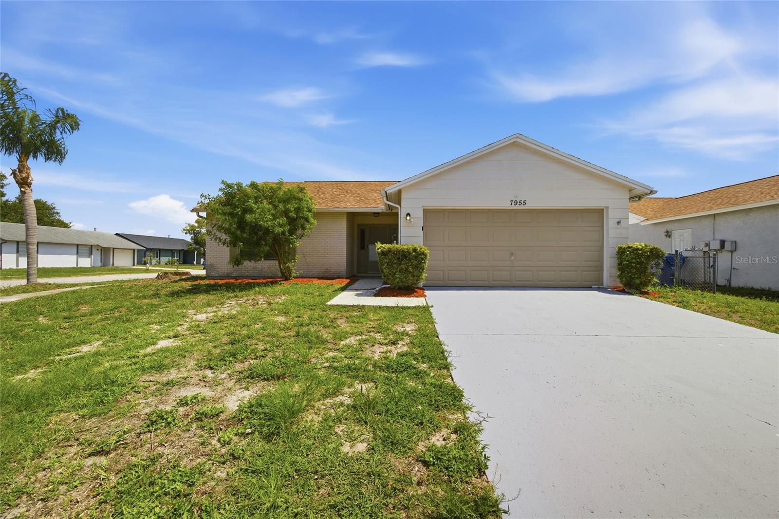 7955 ADELAIDE LOOP, NEW PORT RICHEY, FL — photo 2
