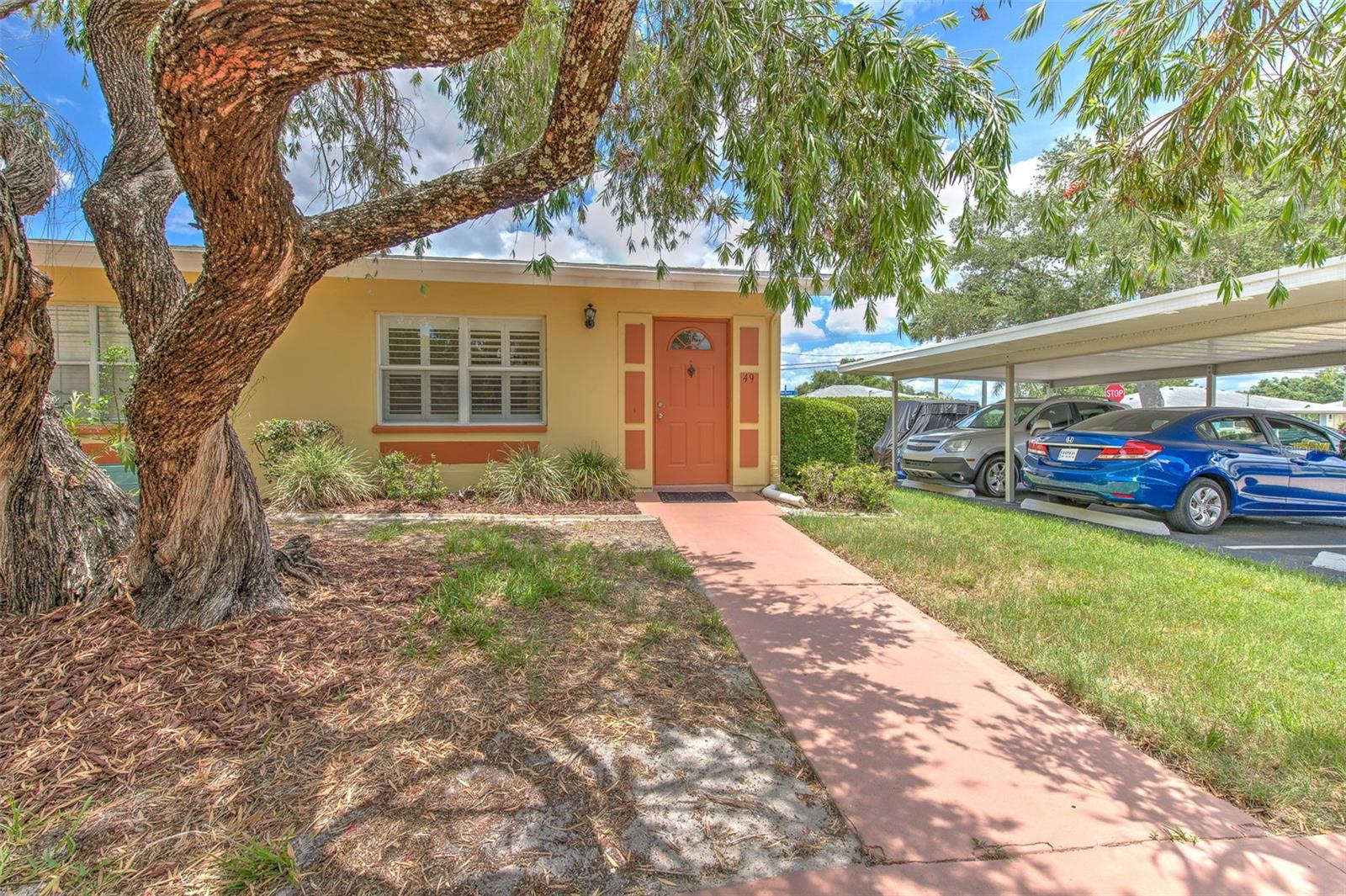 401 DORCHESTER PL #49, SUN CITY CENTER, FL