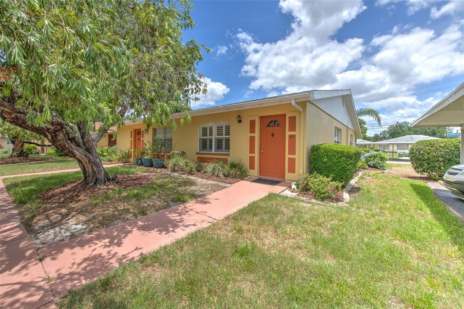 401 DORCHESTER PL #49, SUN CITY CENTER, FL — photo 2