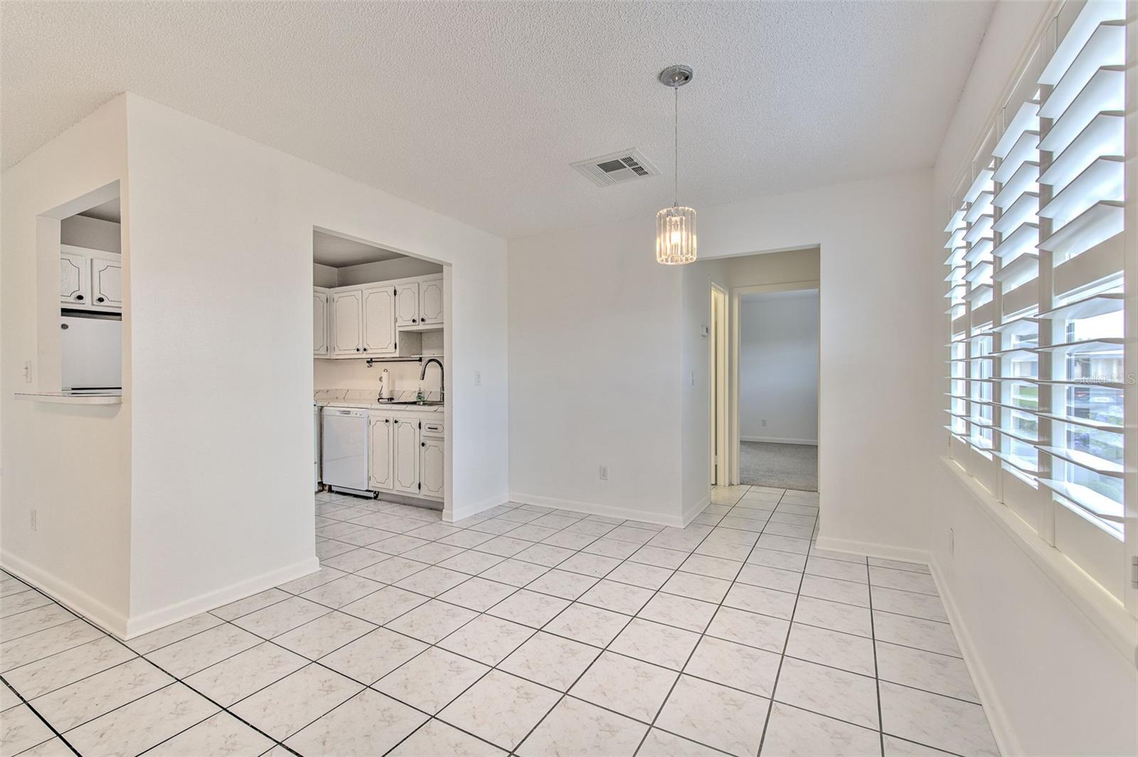 401 DORCHESTER PL #49, SUN CITY CENTER, FL — photo 9