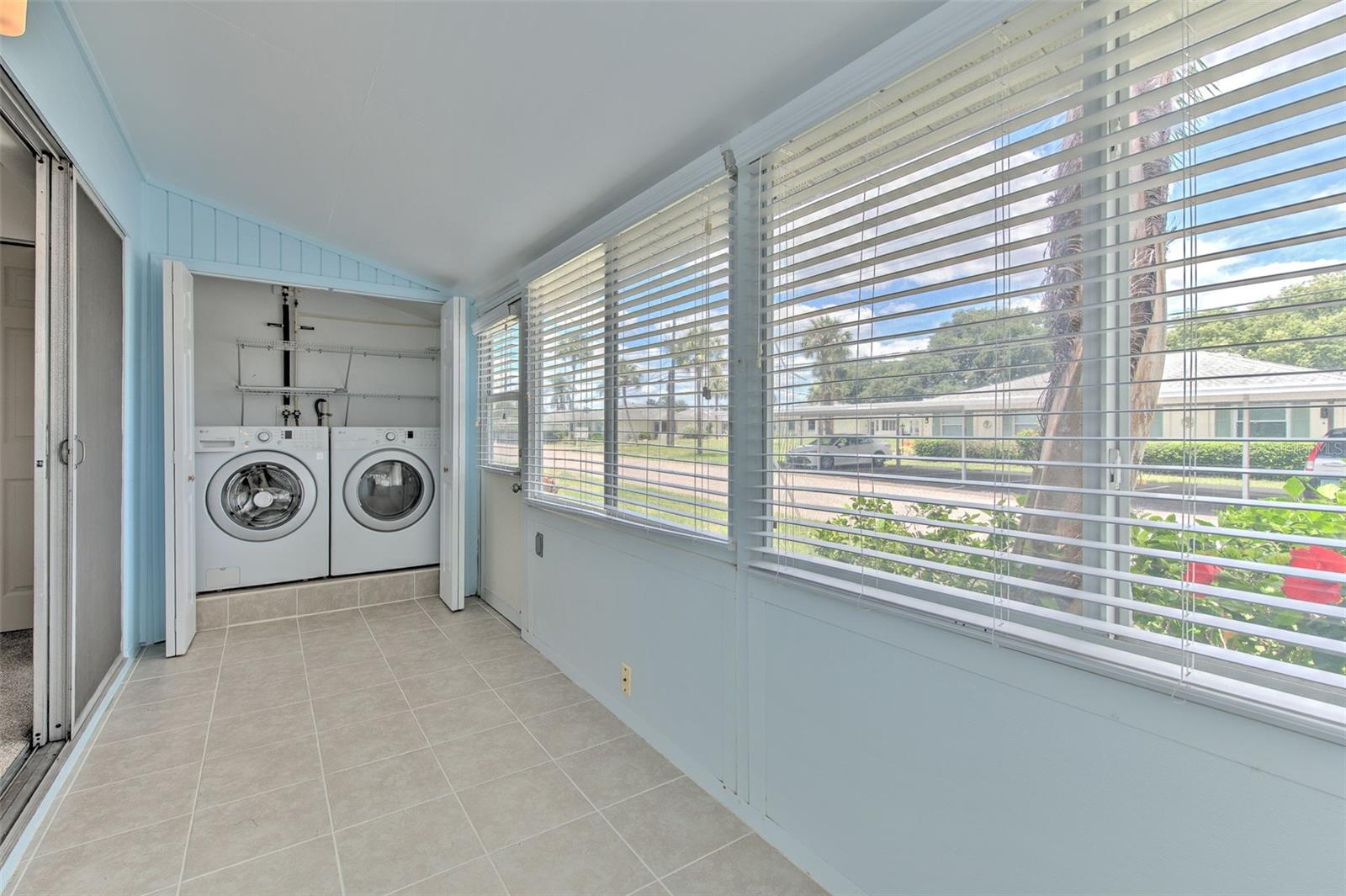 401 DORCHESTER PL #49, SUN CITY CENTER, FL — photo 22