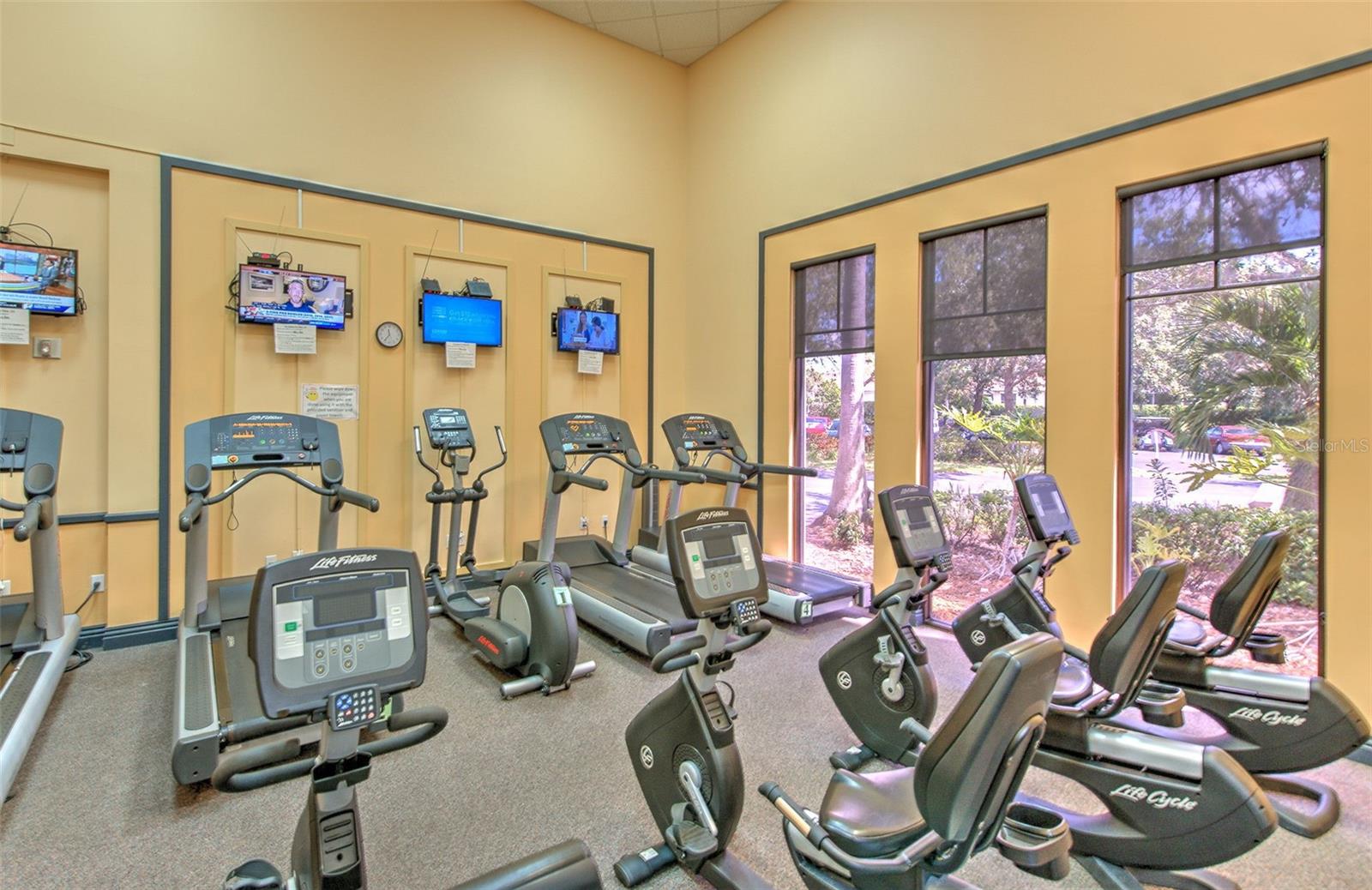 401 DORCHESTER PL #49, SUN CITY CENTER, FL — photo 34