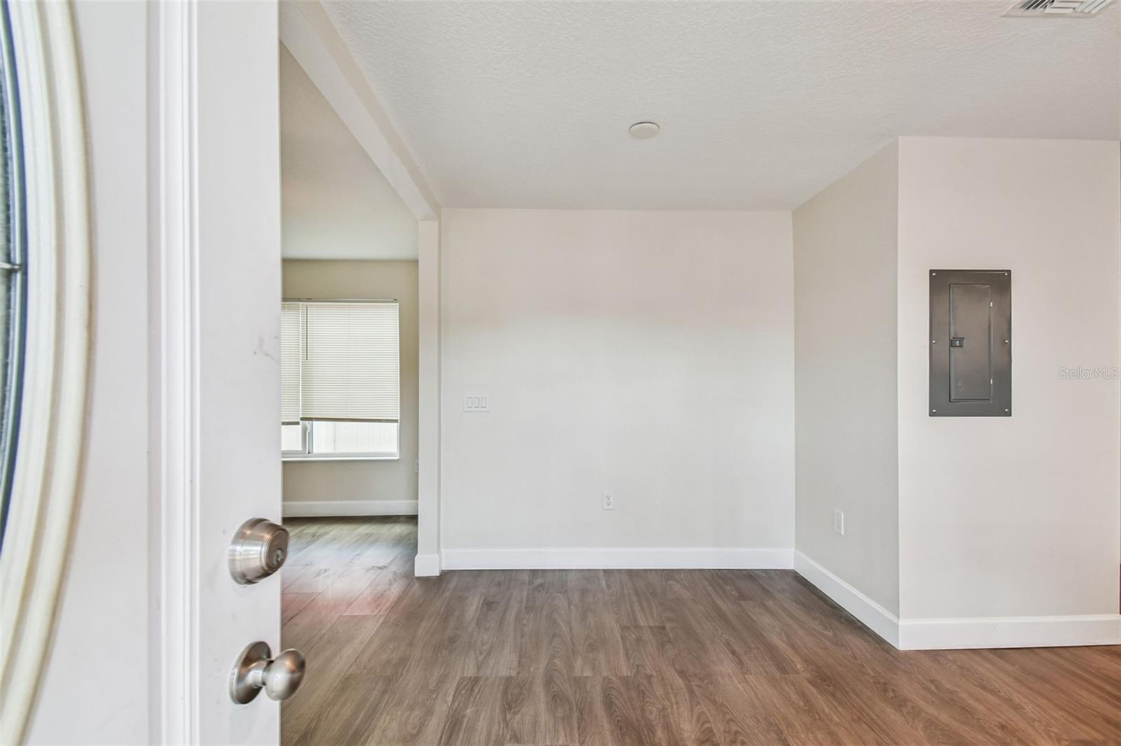 650 E TARPON AVE #C1, TARPON SPRINGS, FL — photo 4