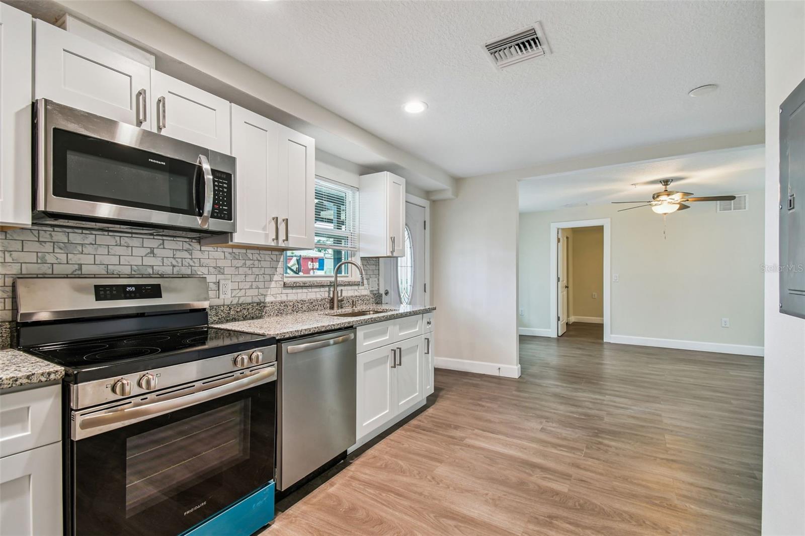 650 E TARPON AVE #C1, TARPON SPRINGS, FL — photo 7