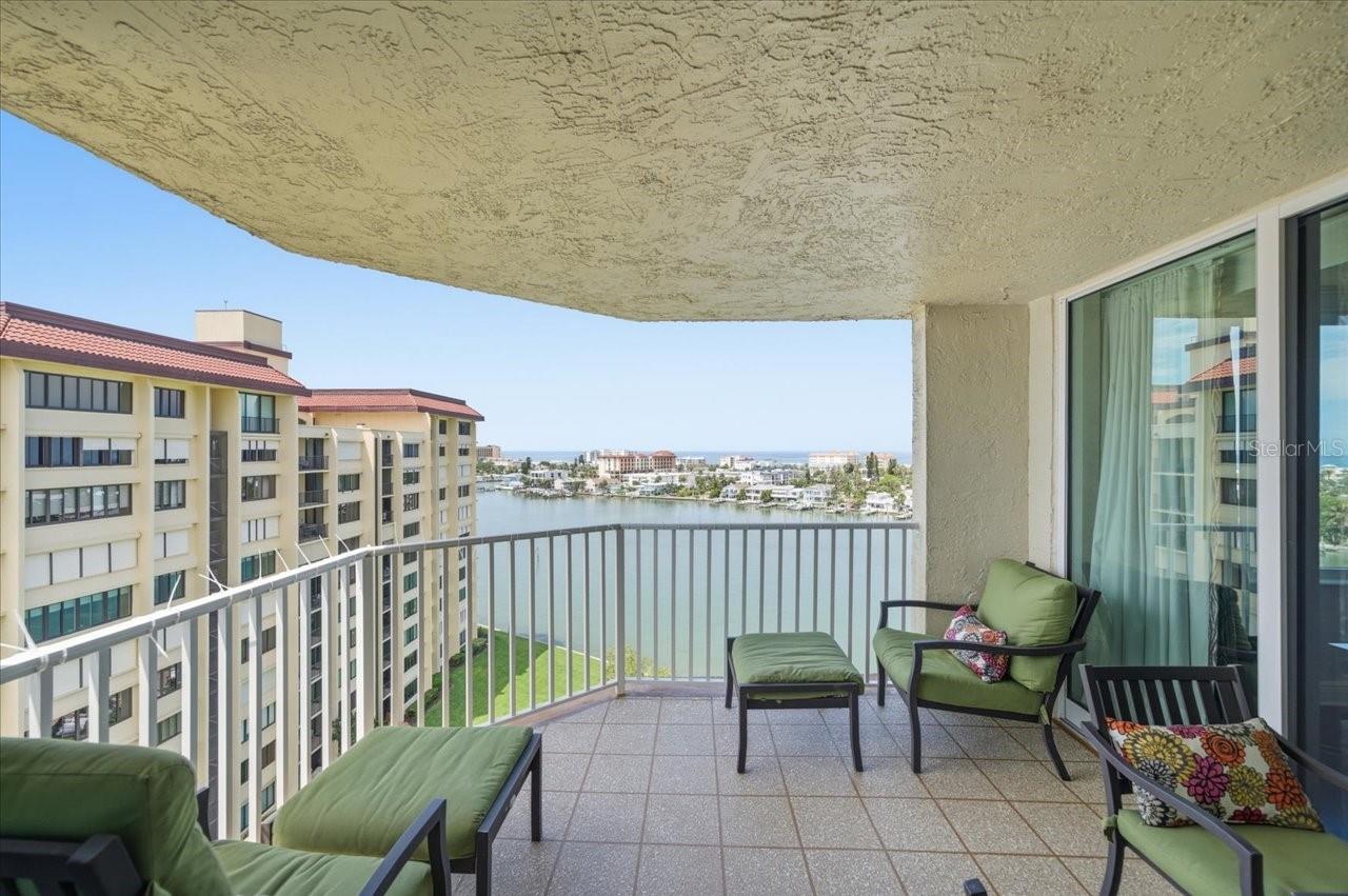 736 ISLAND WAY #1003, CLEARWATER BEACH, FL — photo 53