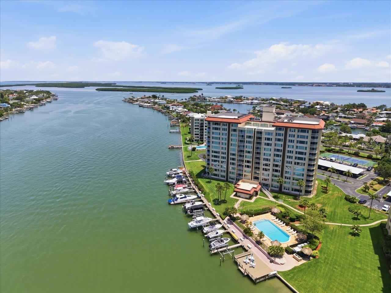 736 ISLAND WAY #1003, CLEARWATER BEACH, FL — photo 71