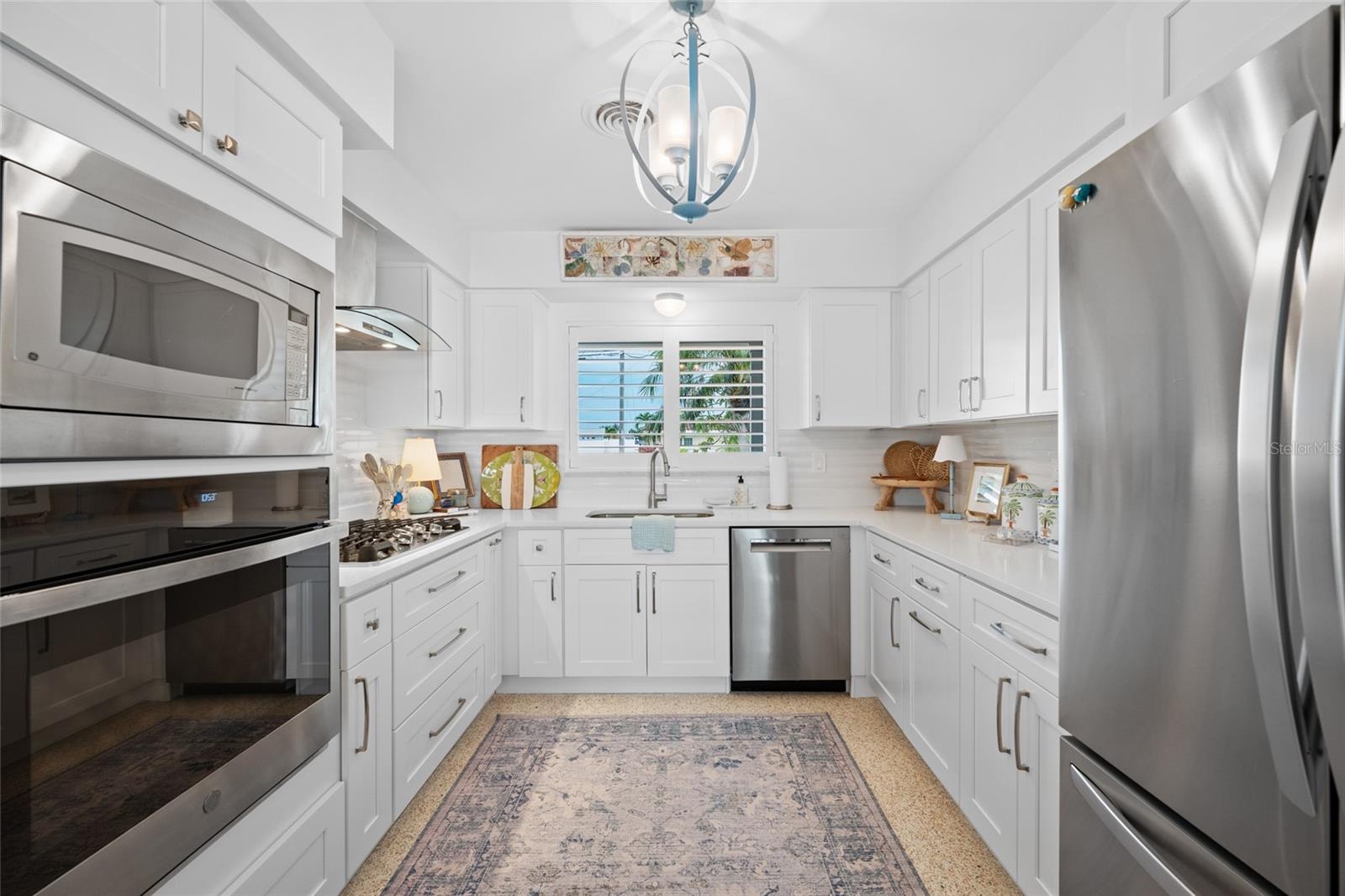 560 79TH ST S, ST PETERSBURG, FL — photo 13