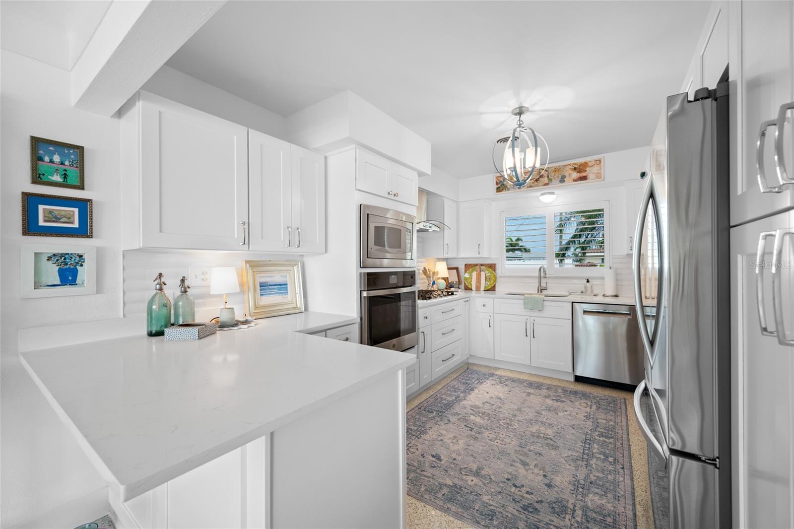 560 79TH ST S, ST PETERSBURG, FL — photo 18