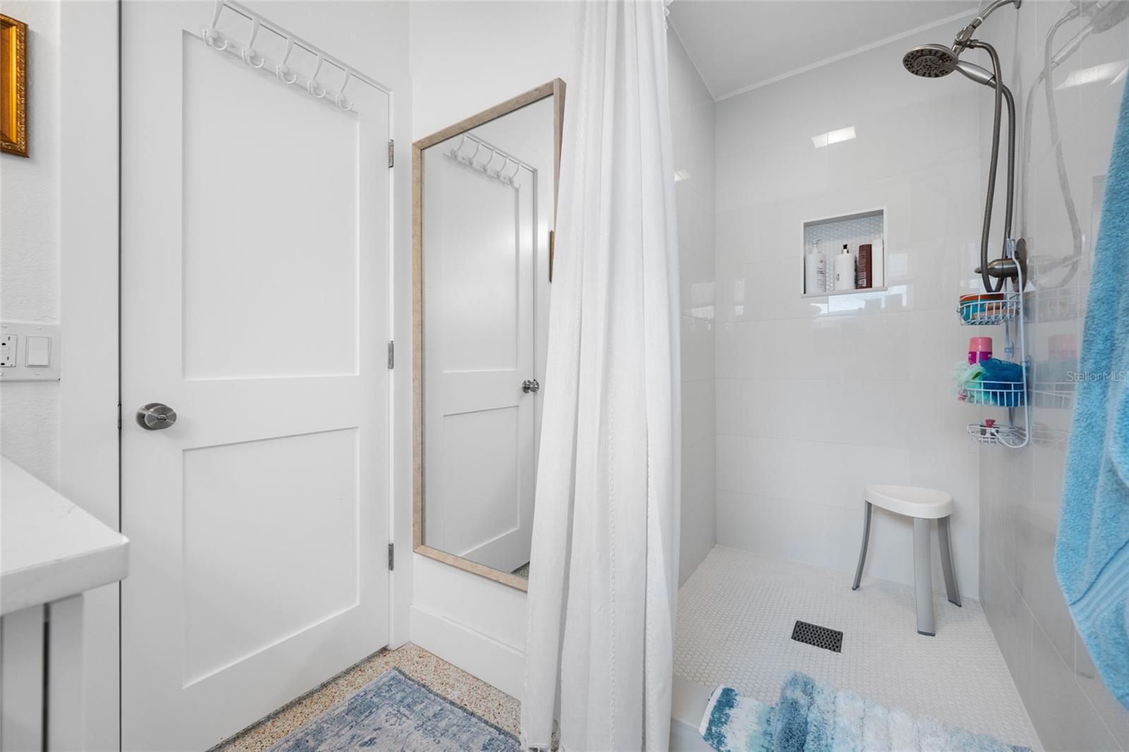 560 79TH ST S, ST PETERSBURG, FL — photo 32