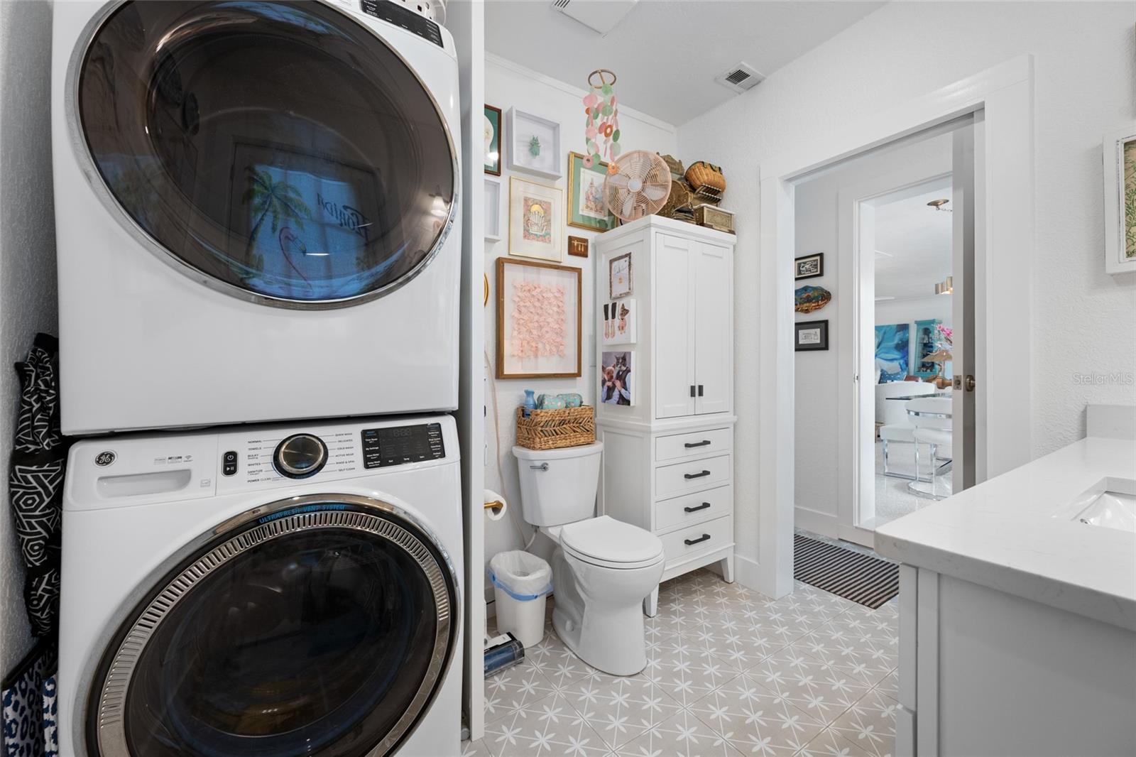 560 79TH ST S, ST PETERSBURG, FL — photo 39