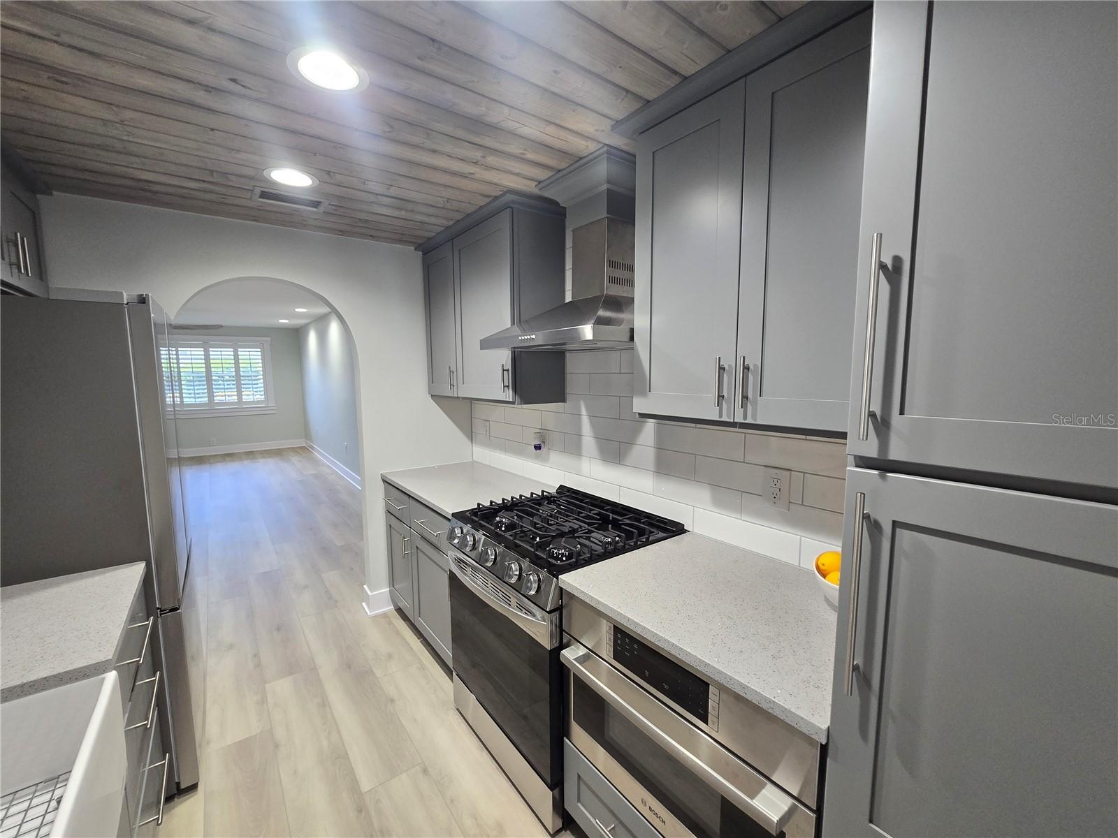 5750 80TH ST N #A106, ST PETERSBURG, FL — photo 19