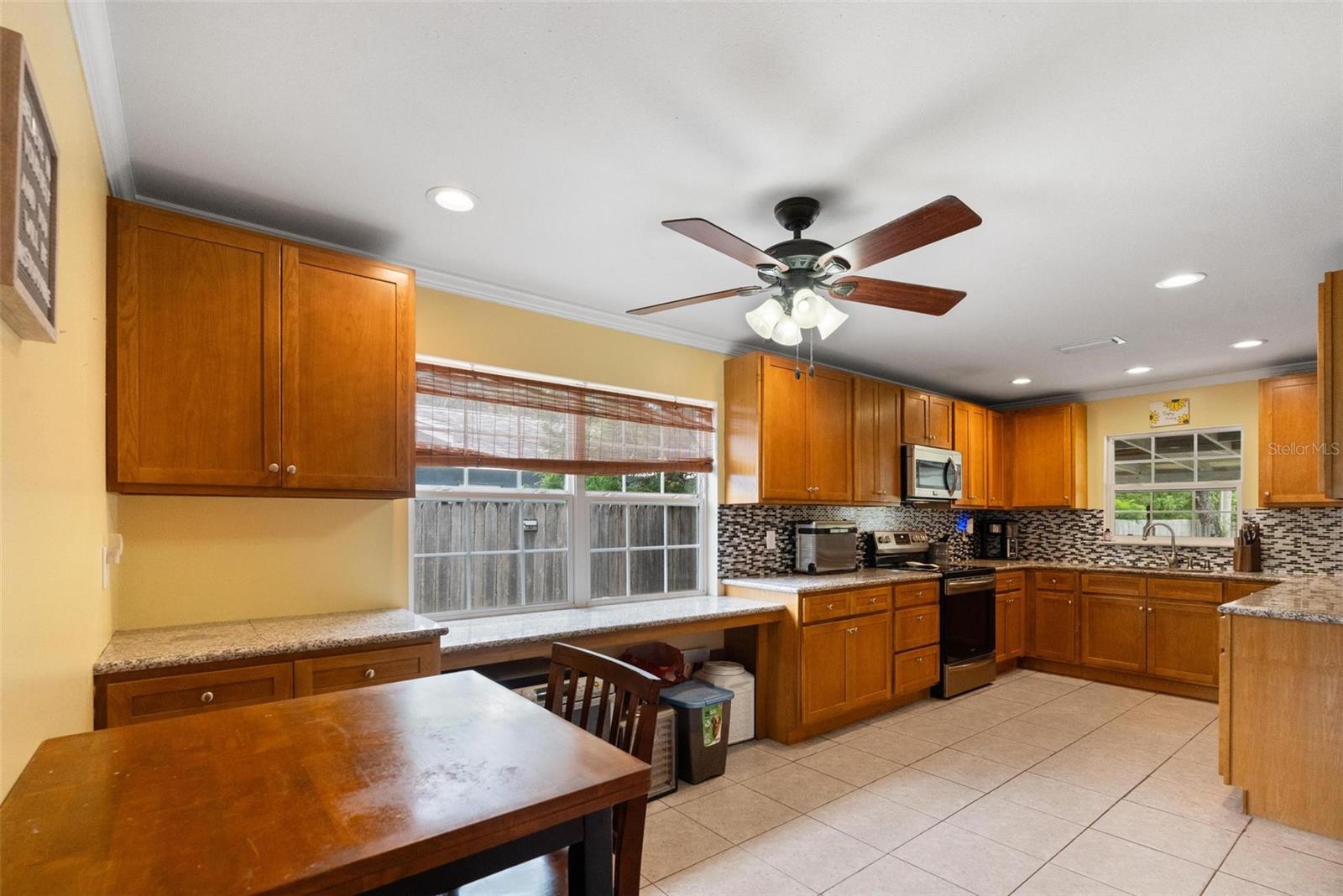 6250 5TH AVE S, ST PETERSBURG, FL — photo 10