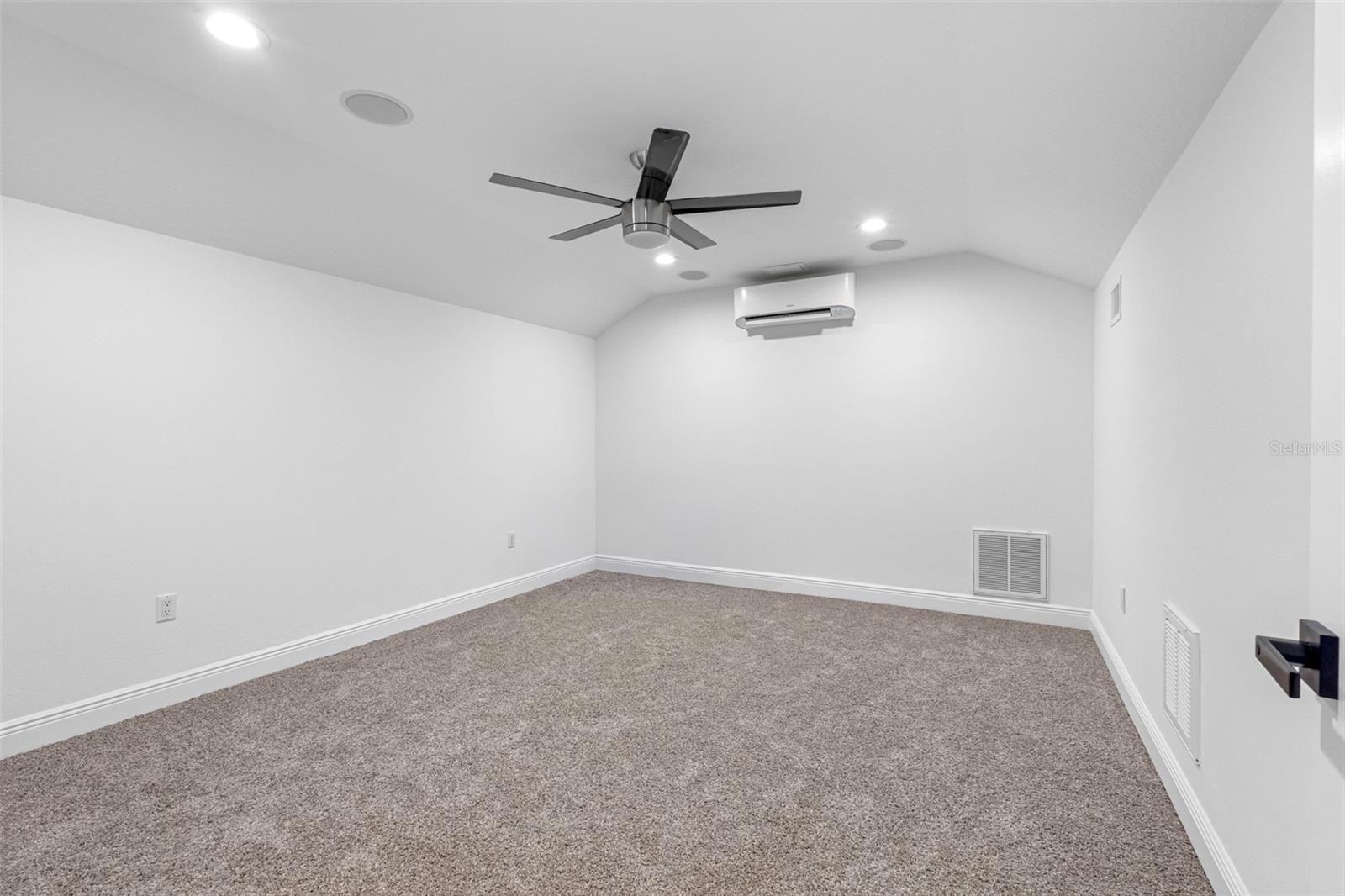 17117 LAKESHORE RD, LUTZ, FL — photo 31