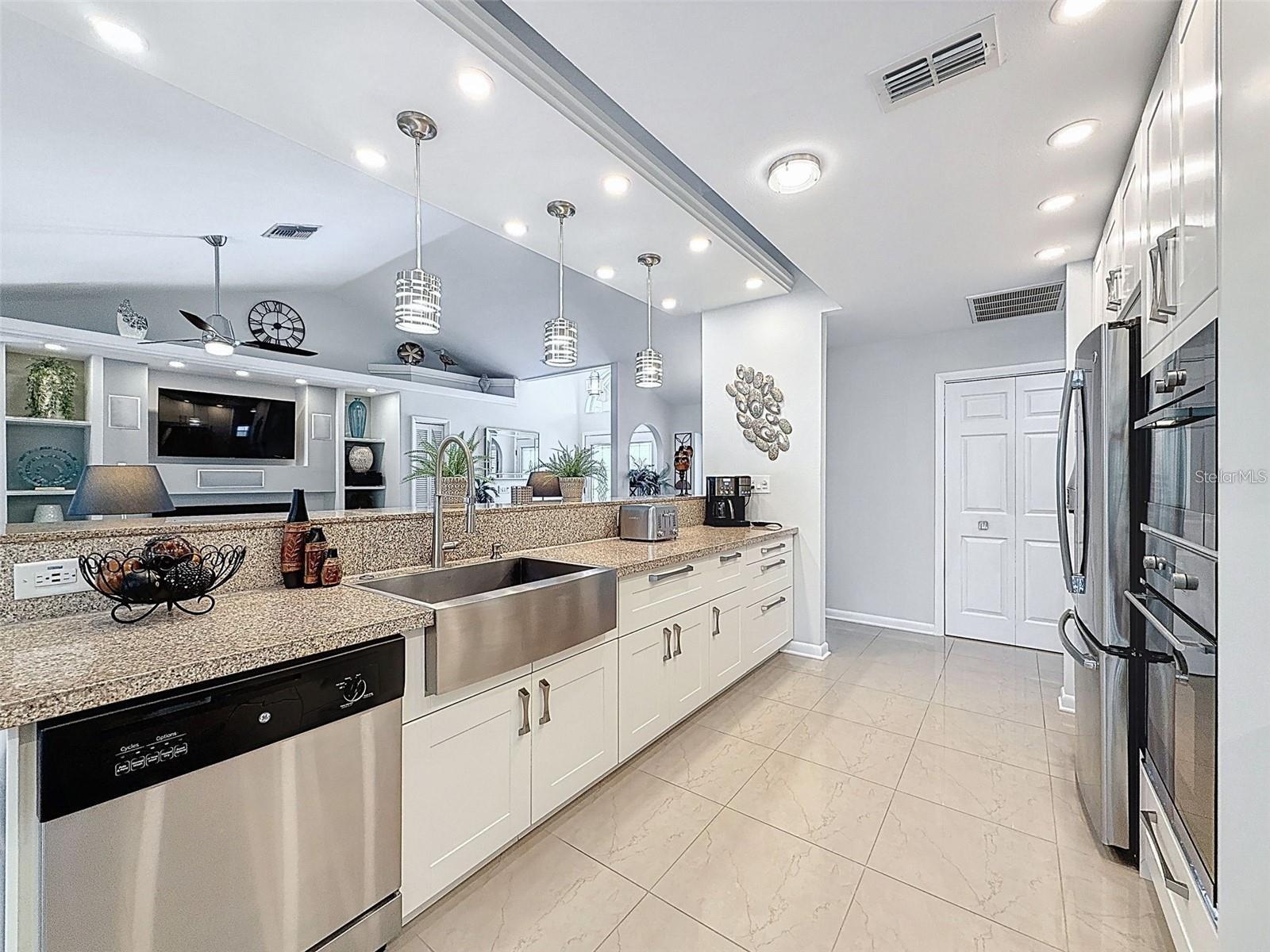 13627 GLAZE BROOK DR, HUDSON, FL — photo 27