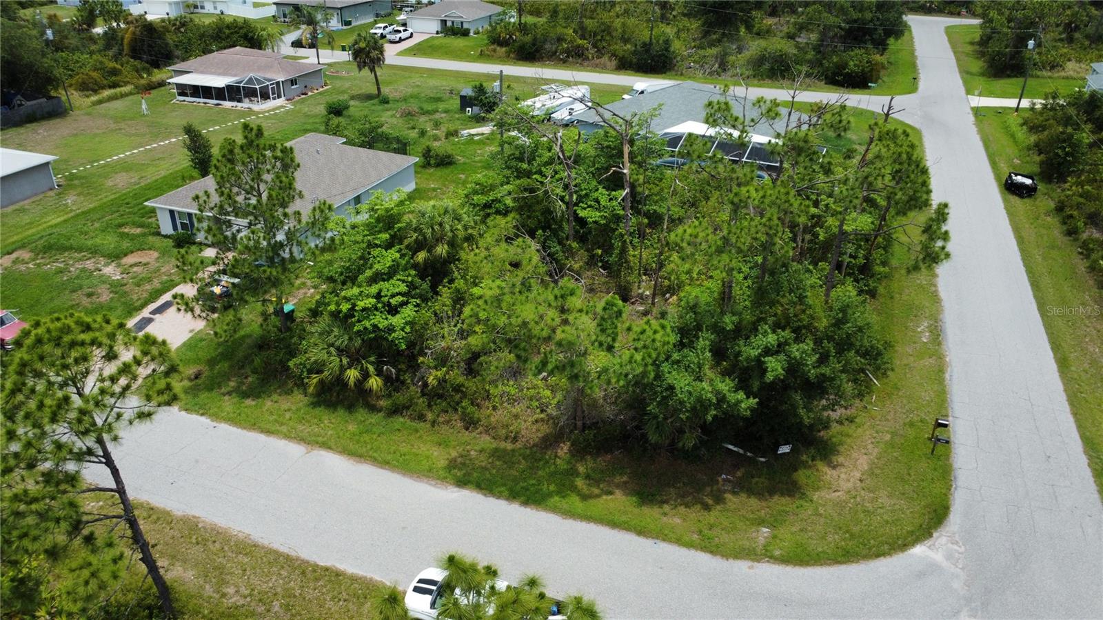 12180 SHELLNUT AVE, PORT CHARLOTTE, FL — photo 2