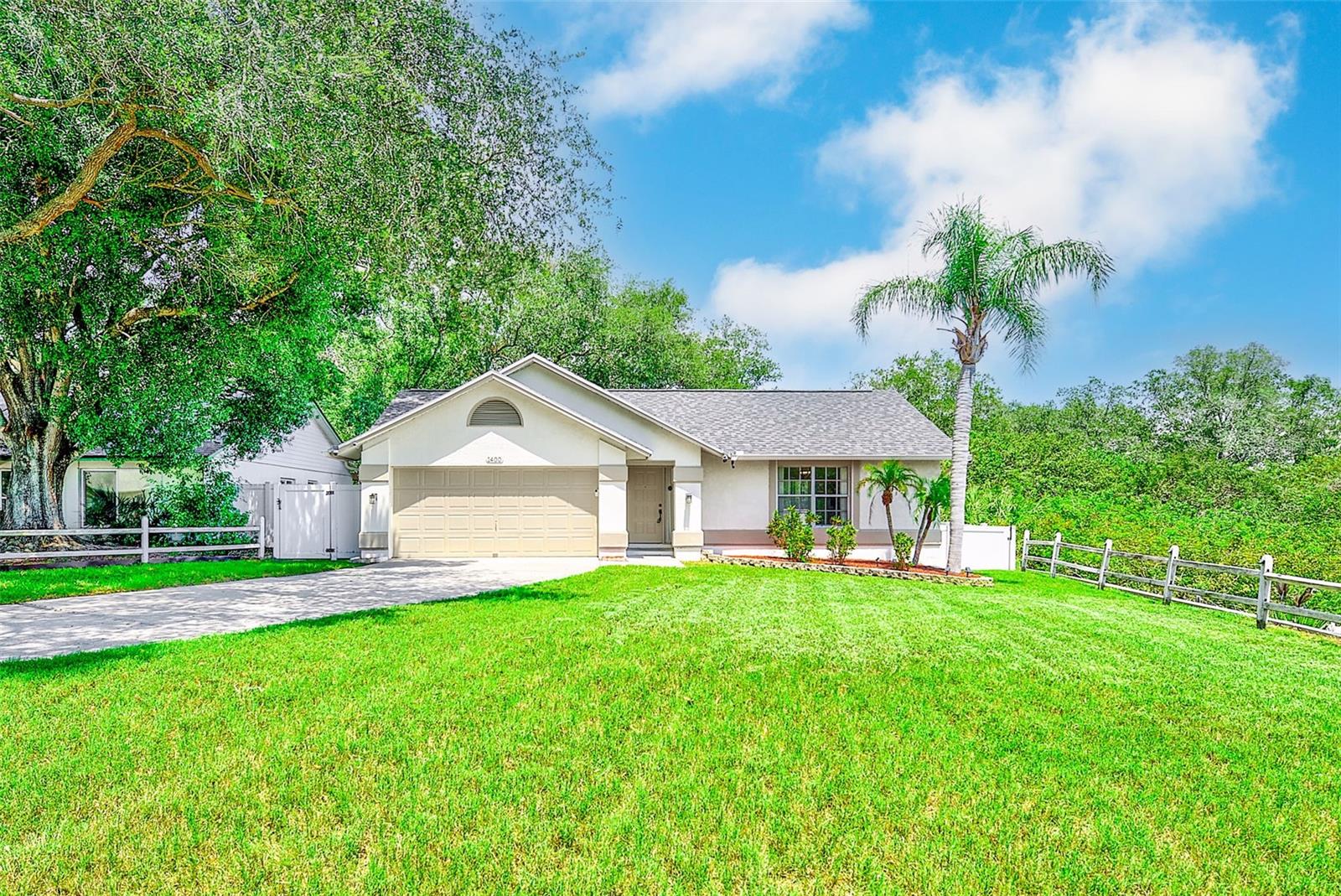 1400 CLUB DR, TARPON SPRINGS, FL