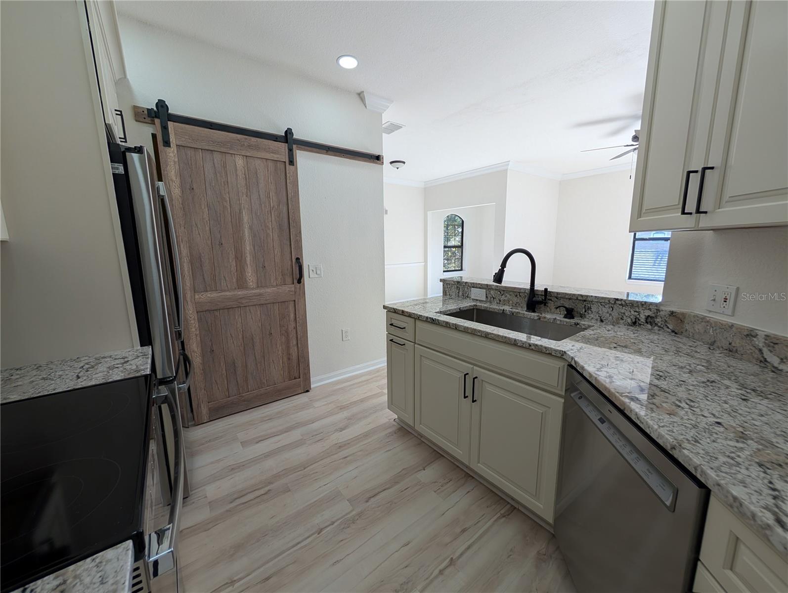 2107 PORTOFINO PL #30-302, PALM HARBOR, FL — photo 16