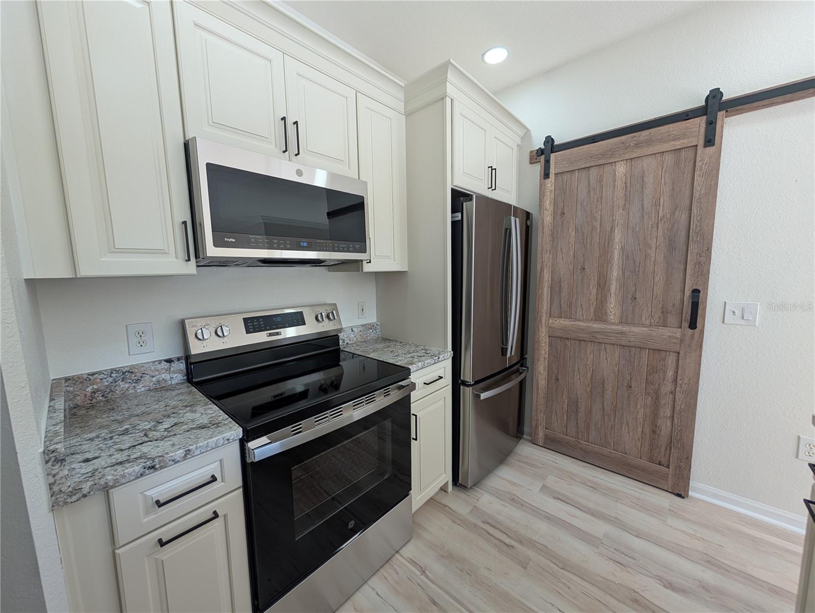2107 PORTOFINO PL #30-302, PALM HARBOR, FL — photo 17