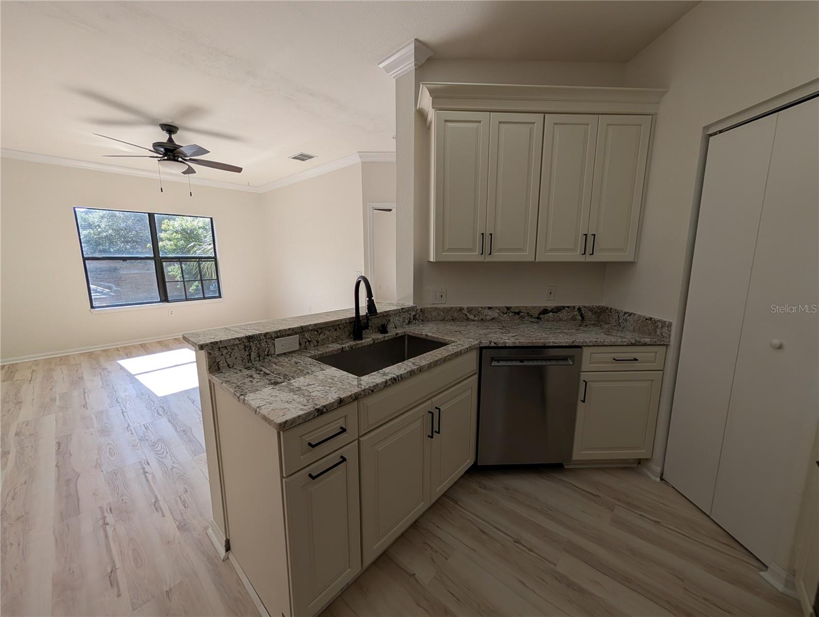 2107 PORTOFINO PL #30-302, PALM HARBOR, FL — photo 18