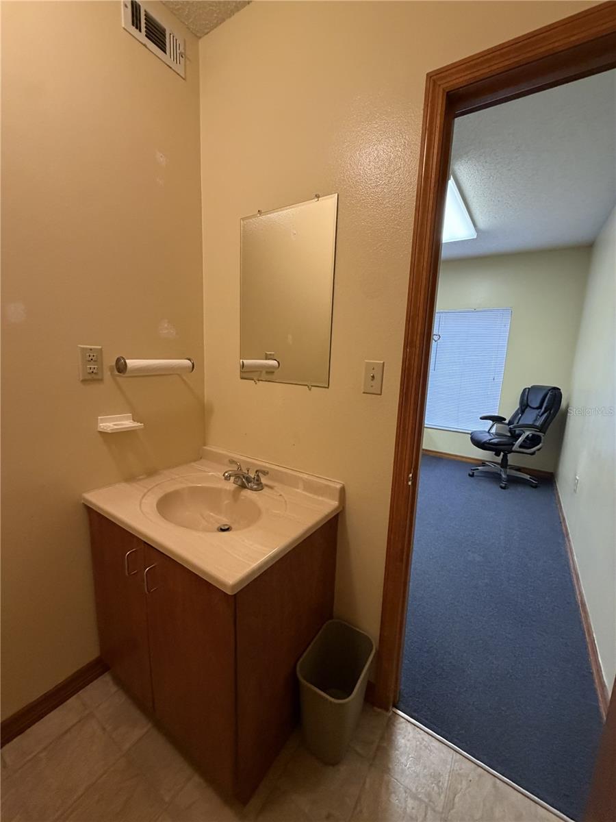 1400 W OAK ST #C1/D2, KISSIMMEE, FL — photo 7