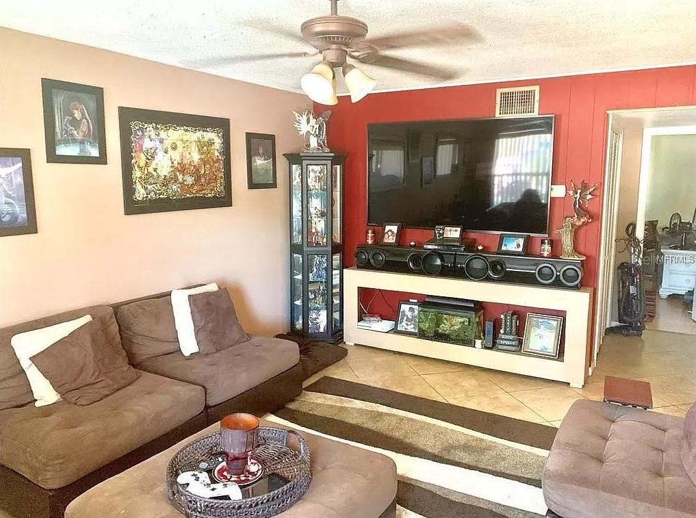 3319 SHERWOOD DR, LARGO, FL — photo 10