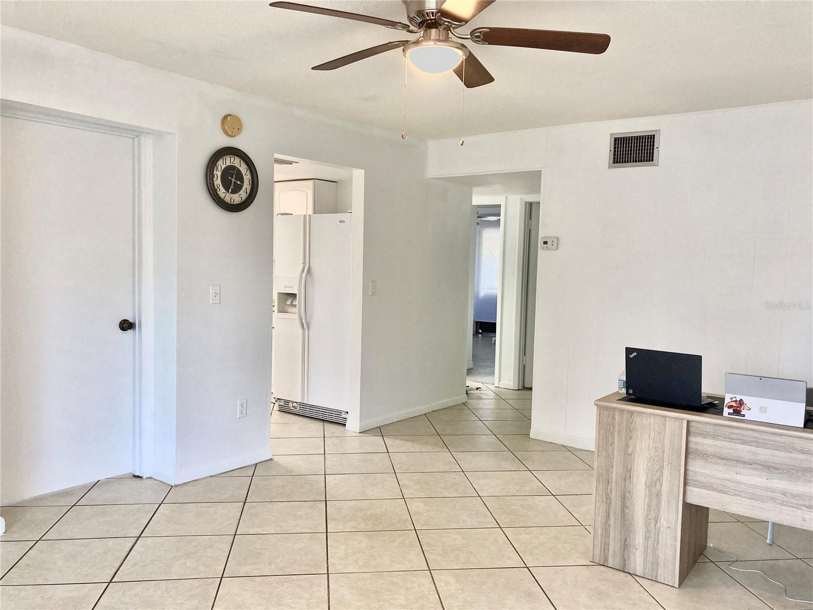 3319 SHERWOOD DR, LARGO, FL — photo 4