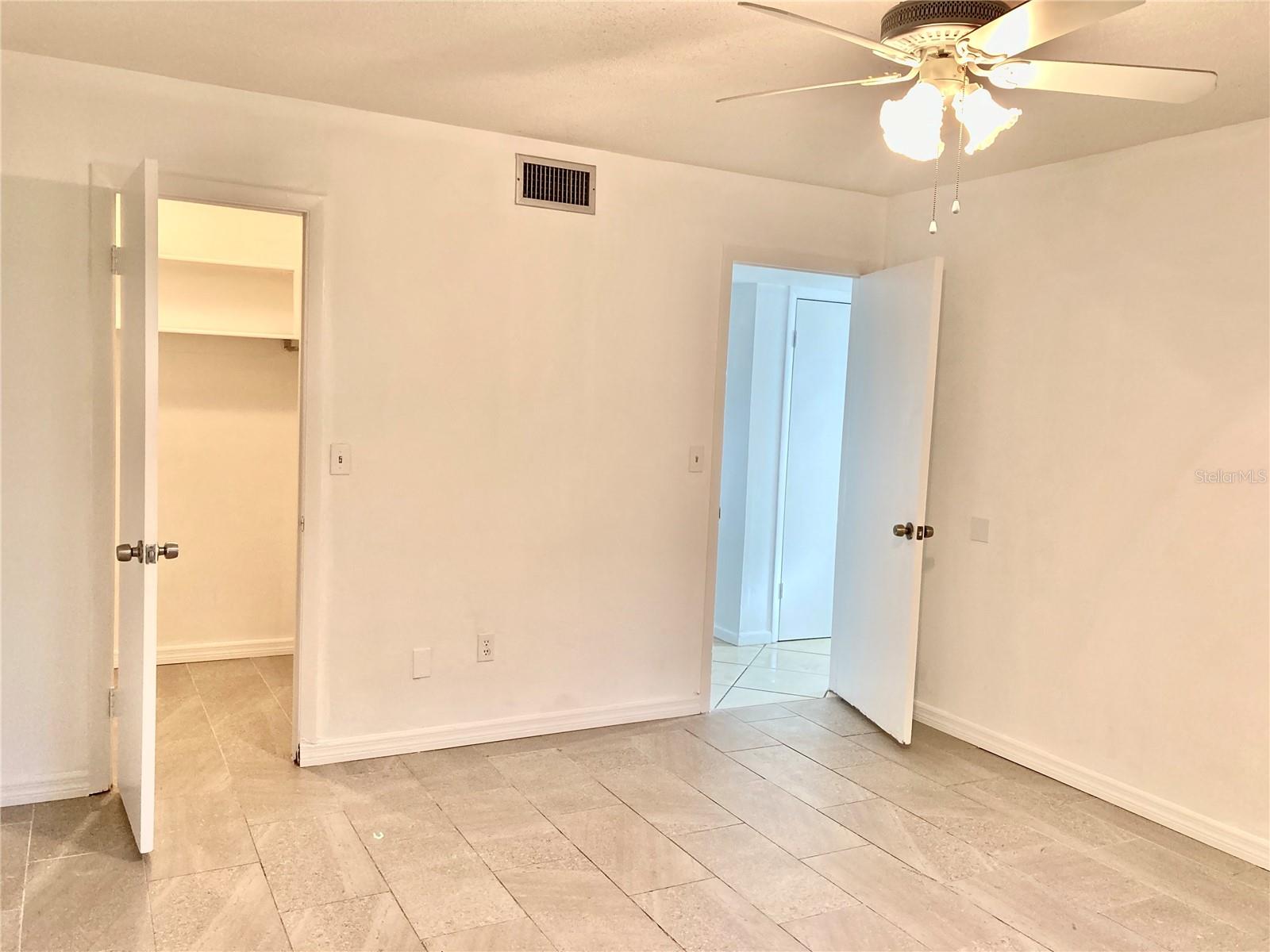 3319 SHERWOOD DR, LARGO, FL — photo 12