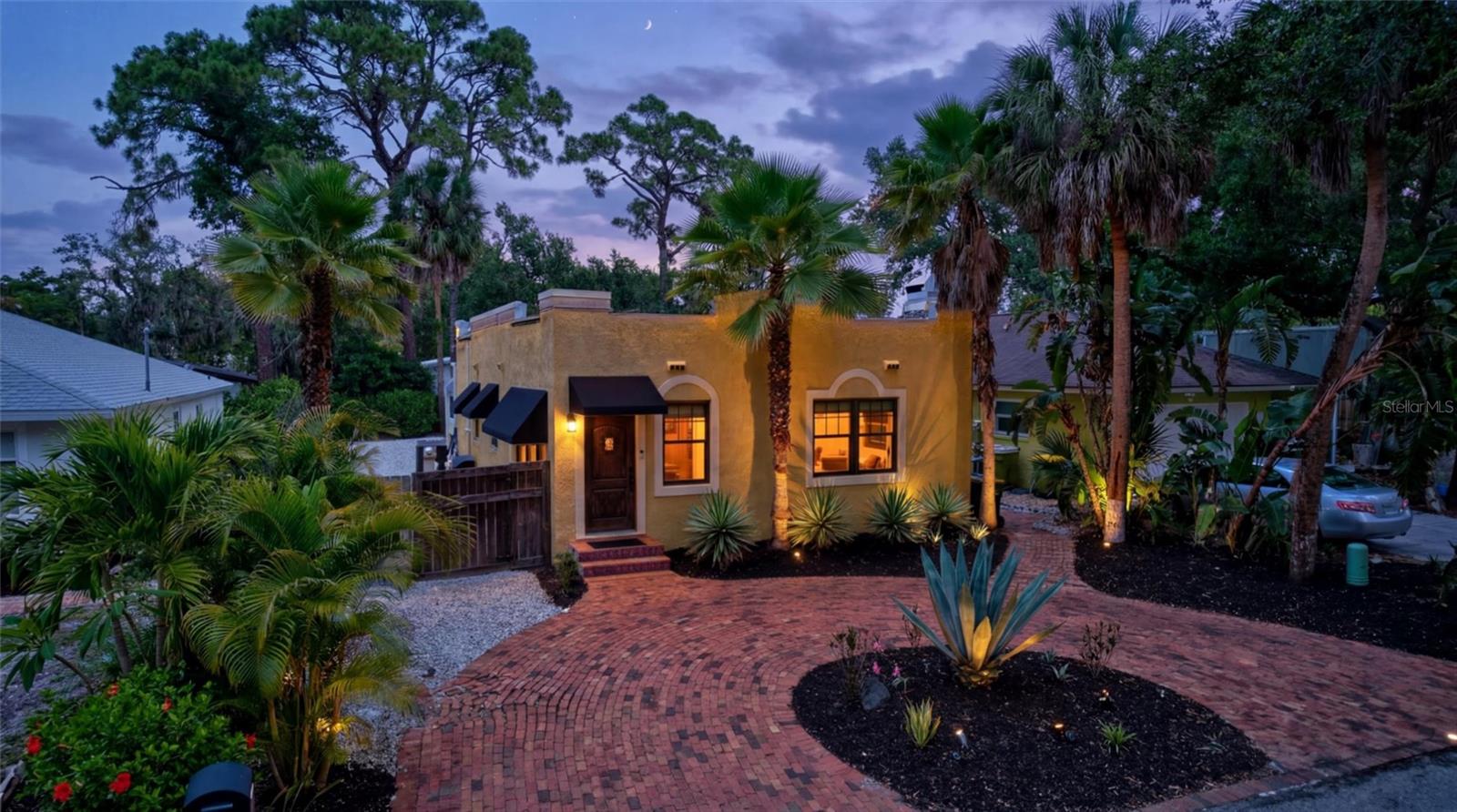 2437 FLOYD ST, SARASOTA, FL — photo 3