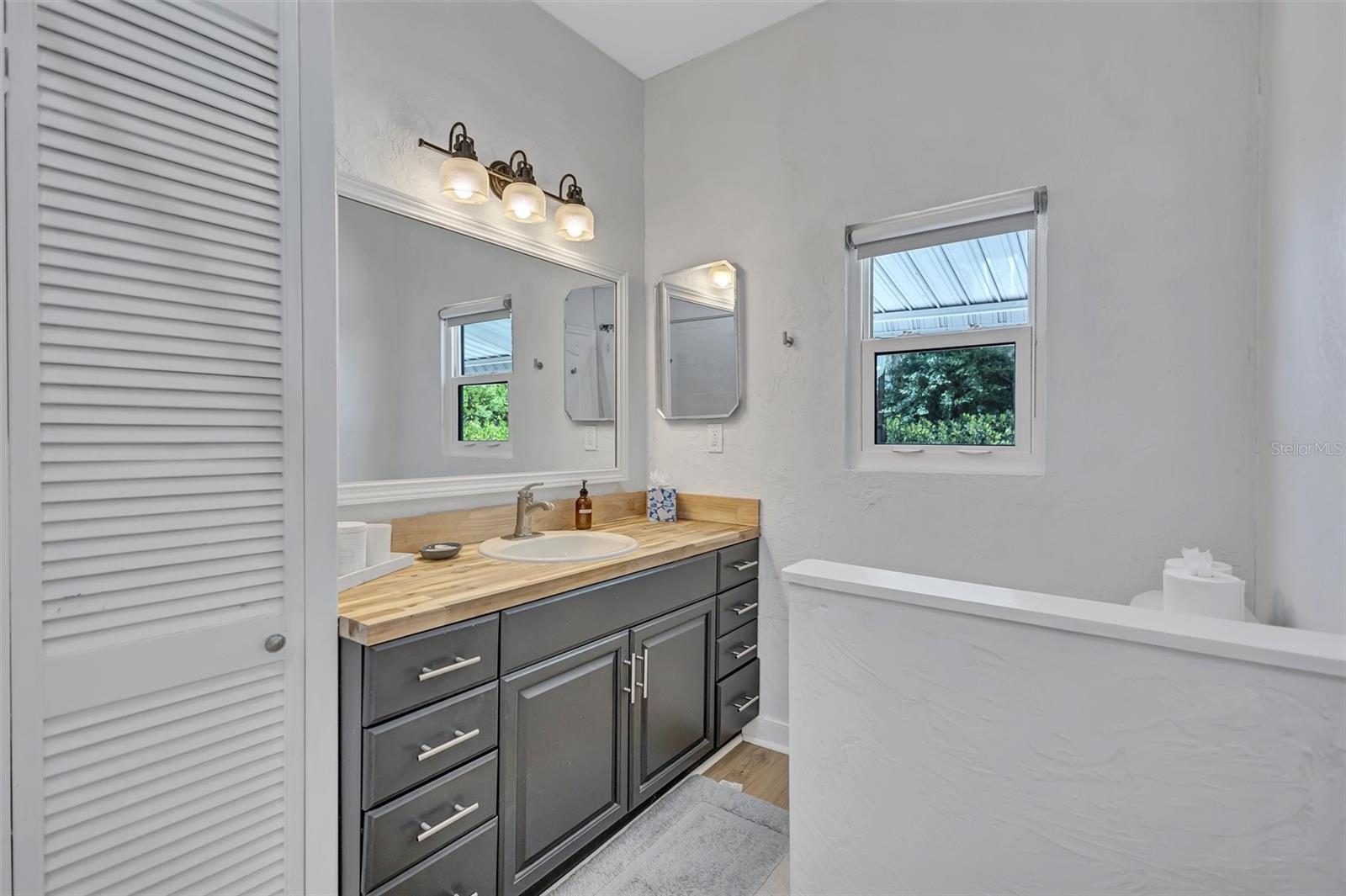 2437 FLOYD ST, SARASOTA, FL — photo 23