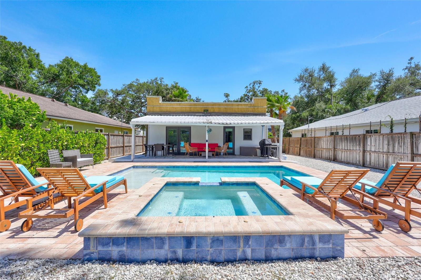 2437 FLOYD ST, SARASOTA, FL — photo 37
