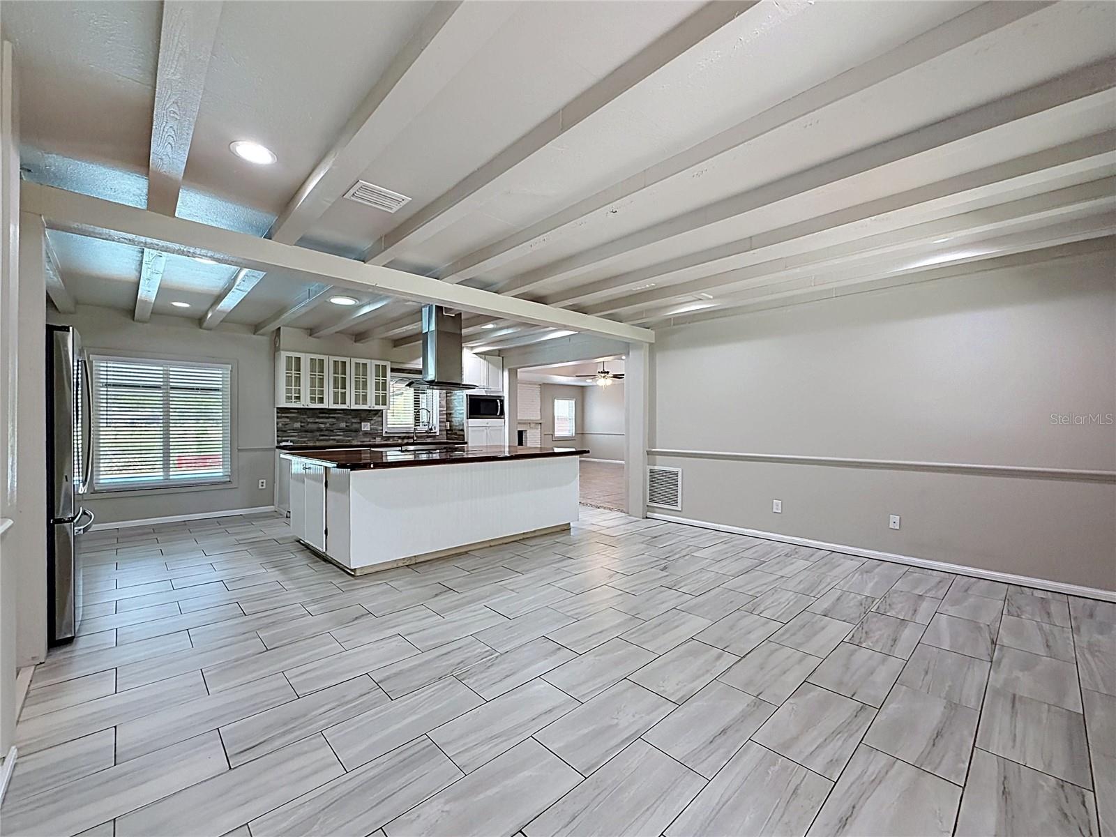 912 SHANGRI LA DR, SEFFNER, FL — photo 12