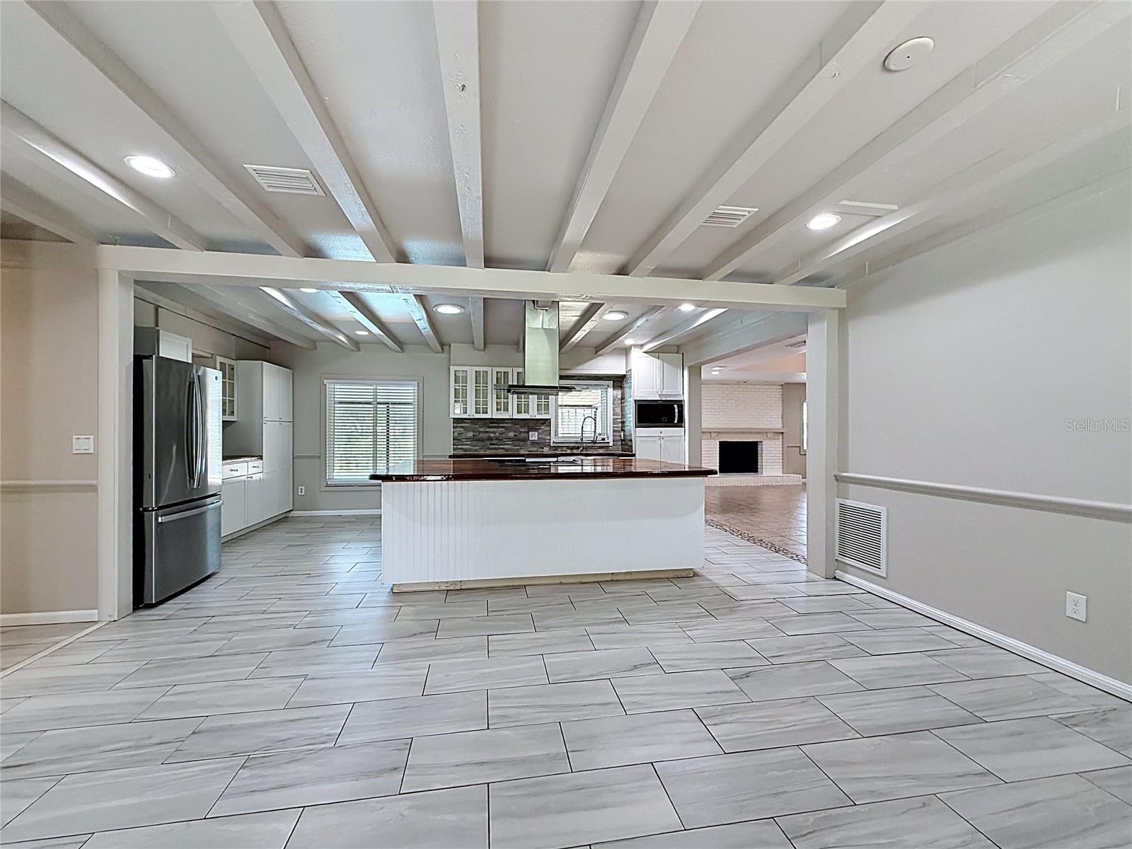 912 SHANGRI LA DR, SEFFNER, FL — photo 23