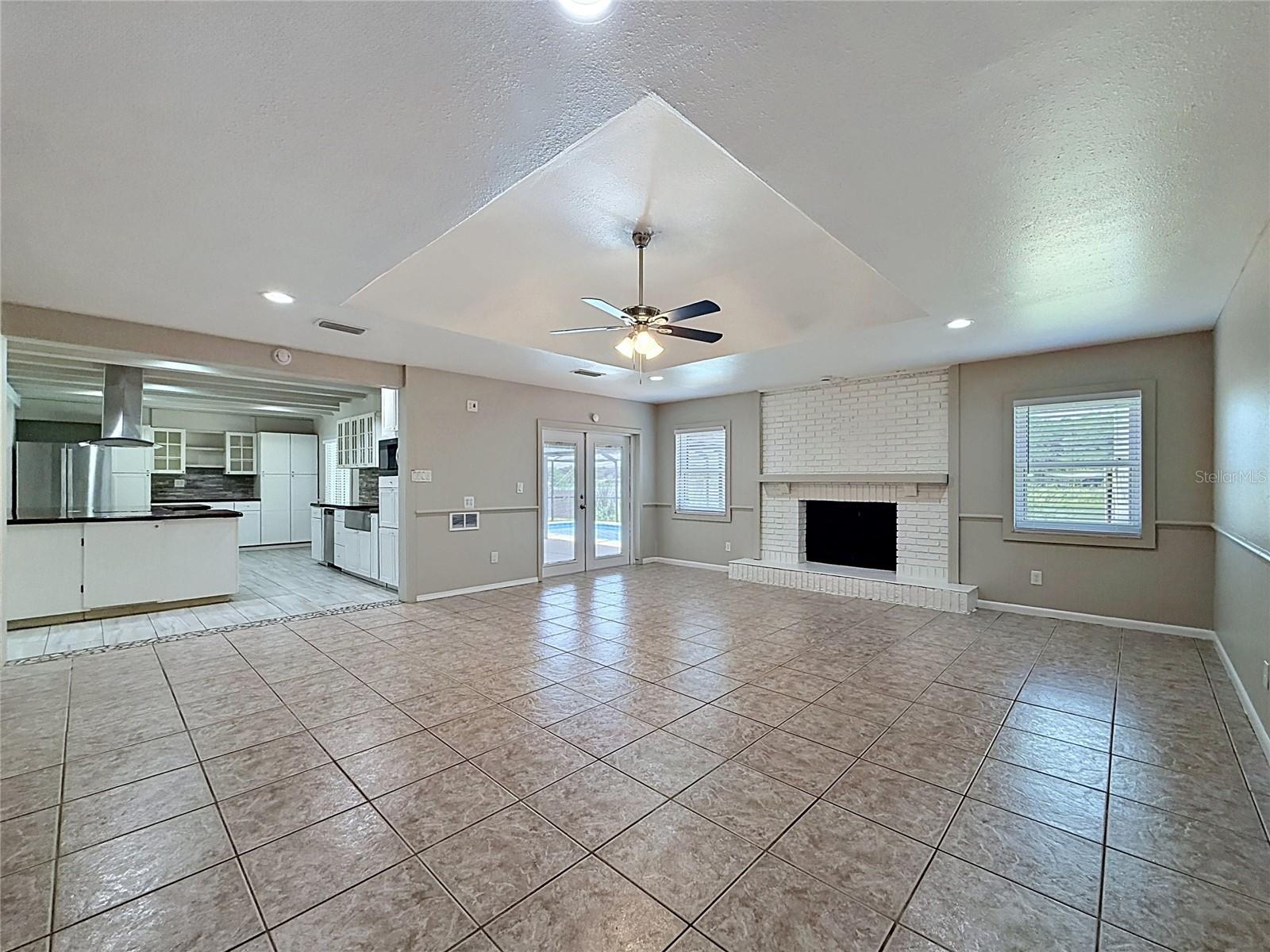 912 SHANGRI LA DR, SEFFNER, FL — photo 28