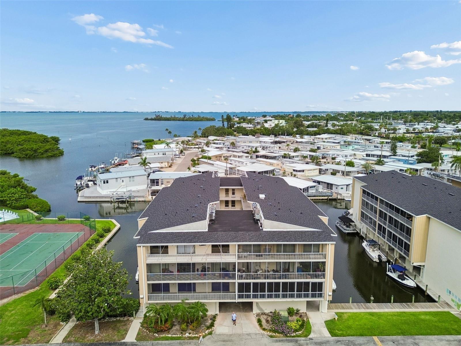 1714 69TH AVE W #C401, BRADENTON, FL — photo 37