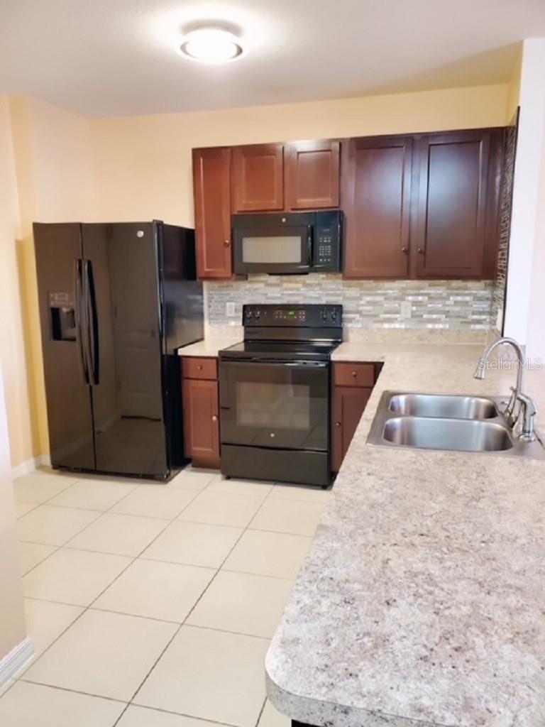 9907 HOUND CHASE DR, GIBSONTON, FL — photo 8