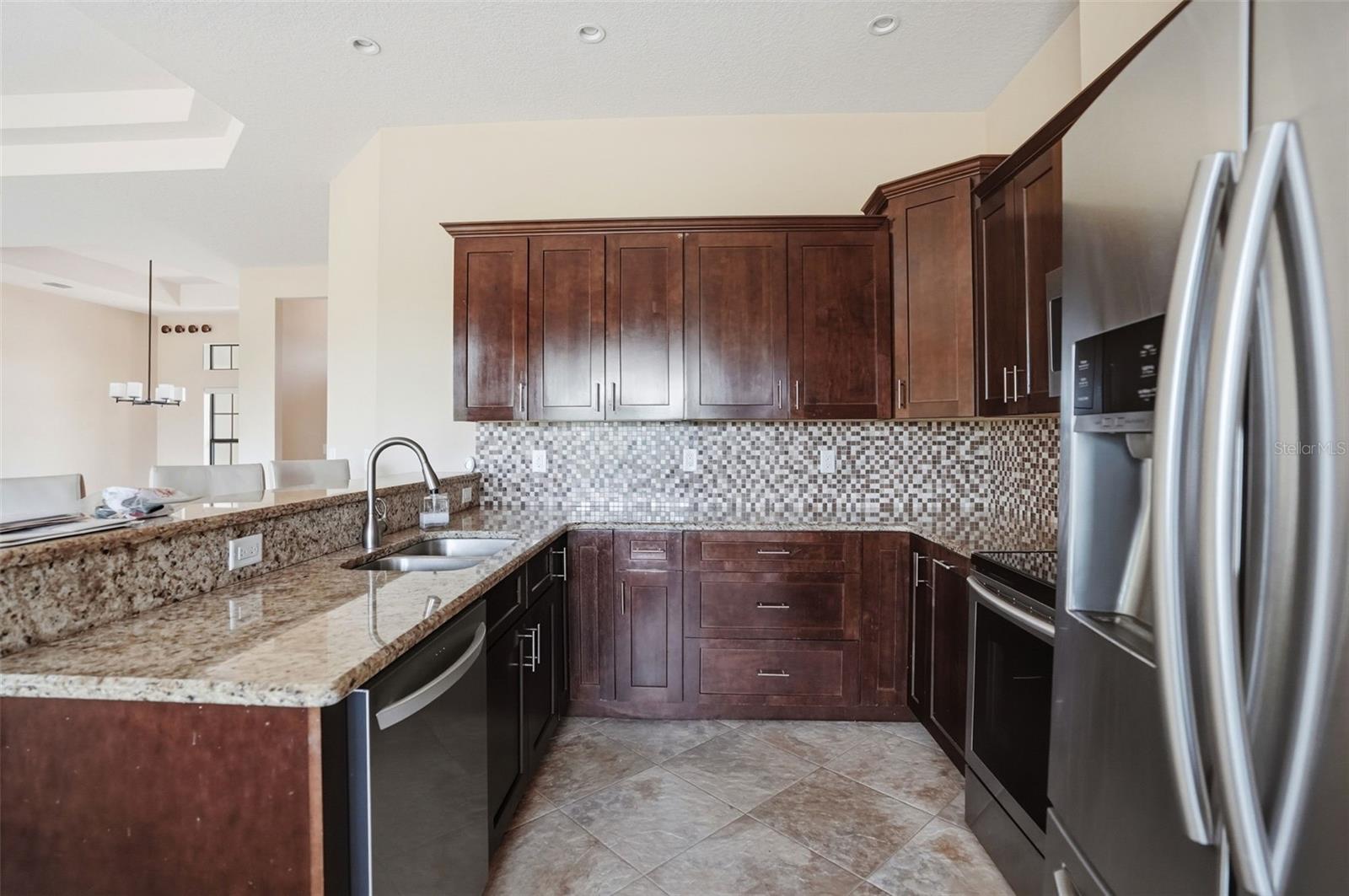 8987 MISSISSIPPI RUN, WEEKI WACHEE, FL — photo 14