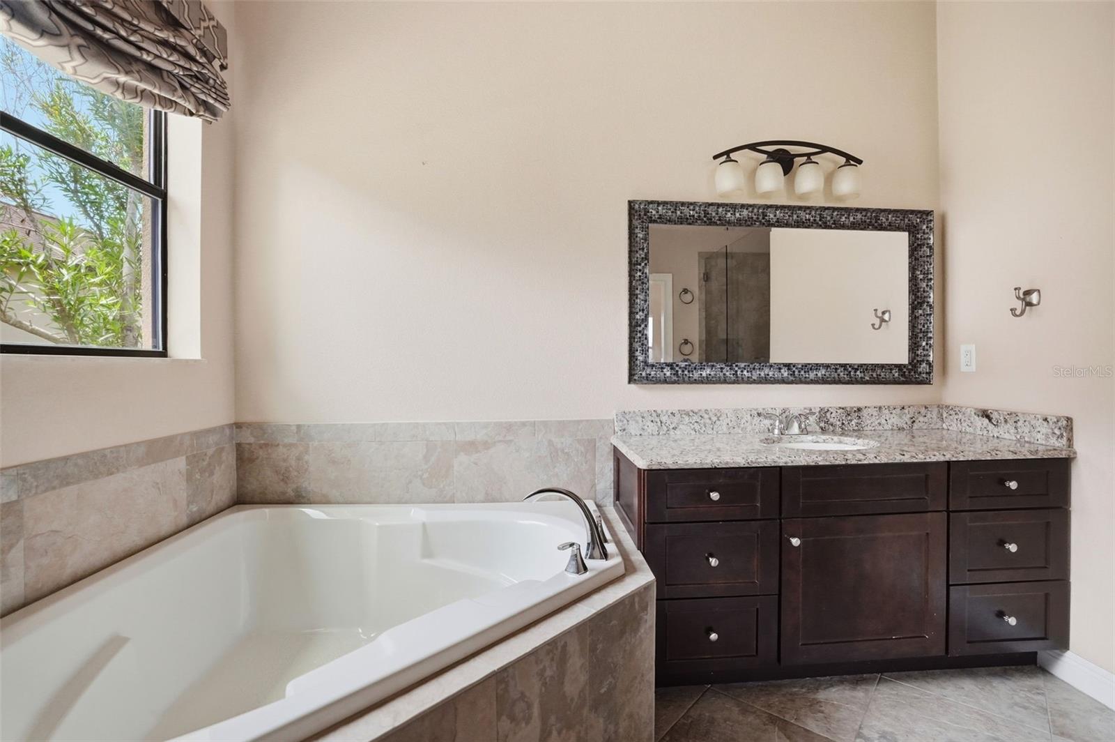 8987 MISSISSIPPI RUN, WEEKI WACHEE, FL — photo 25