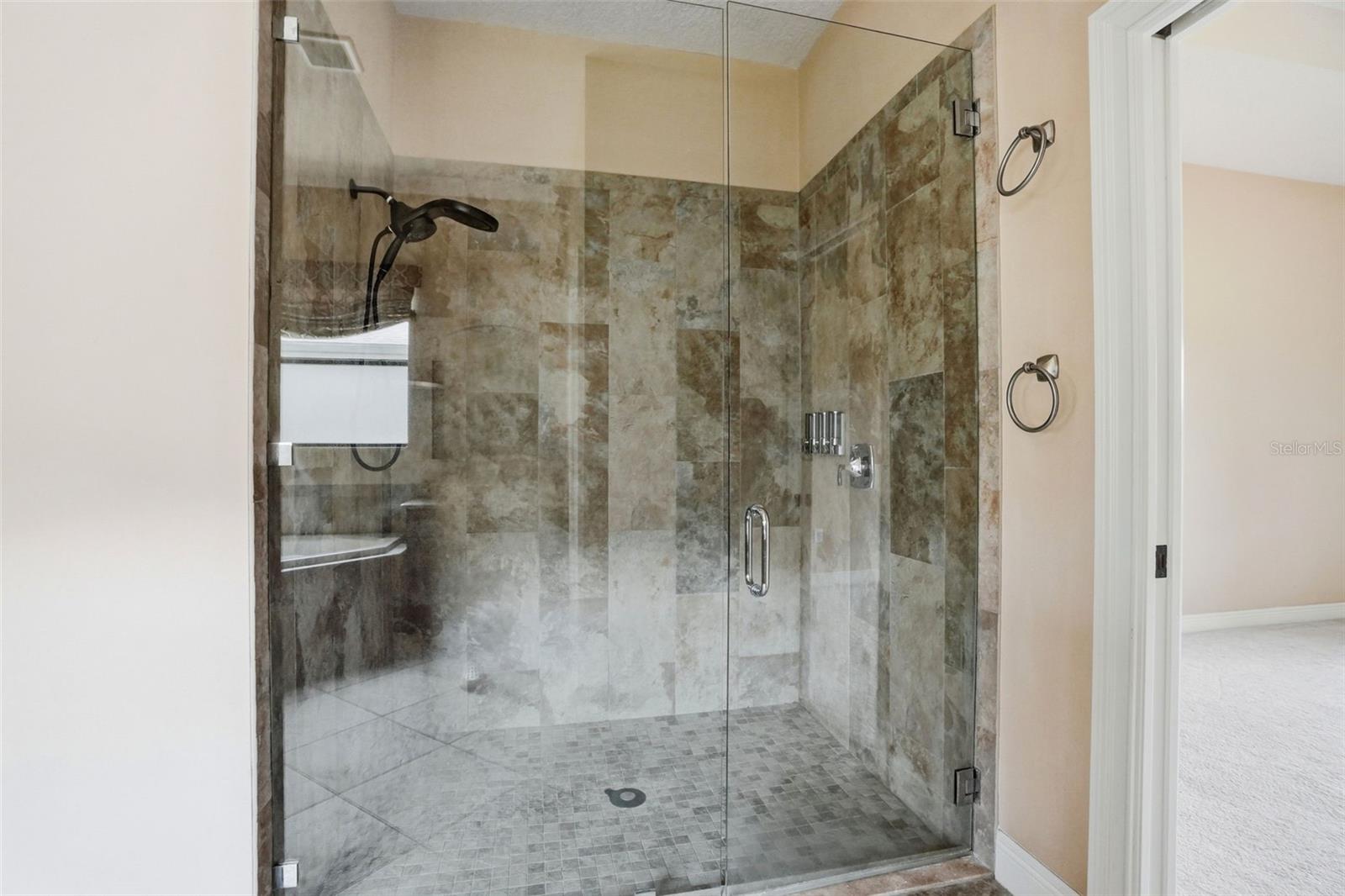 8987 MISSISSIPPI RUN, WEEKI WACHEE, FL — photo 26