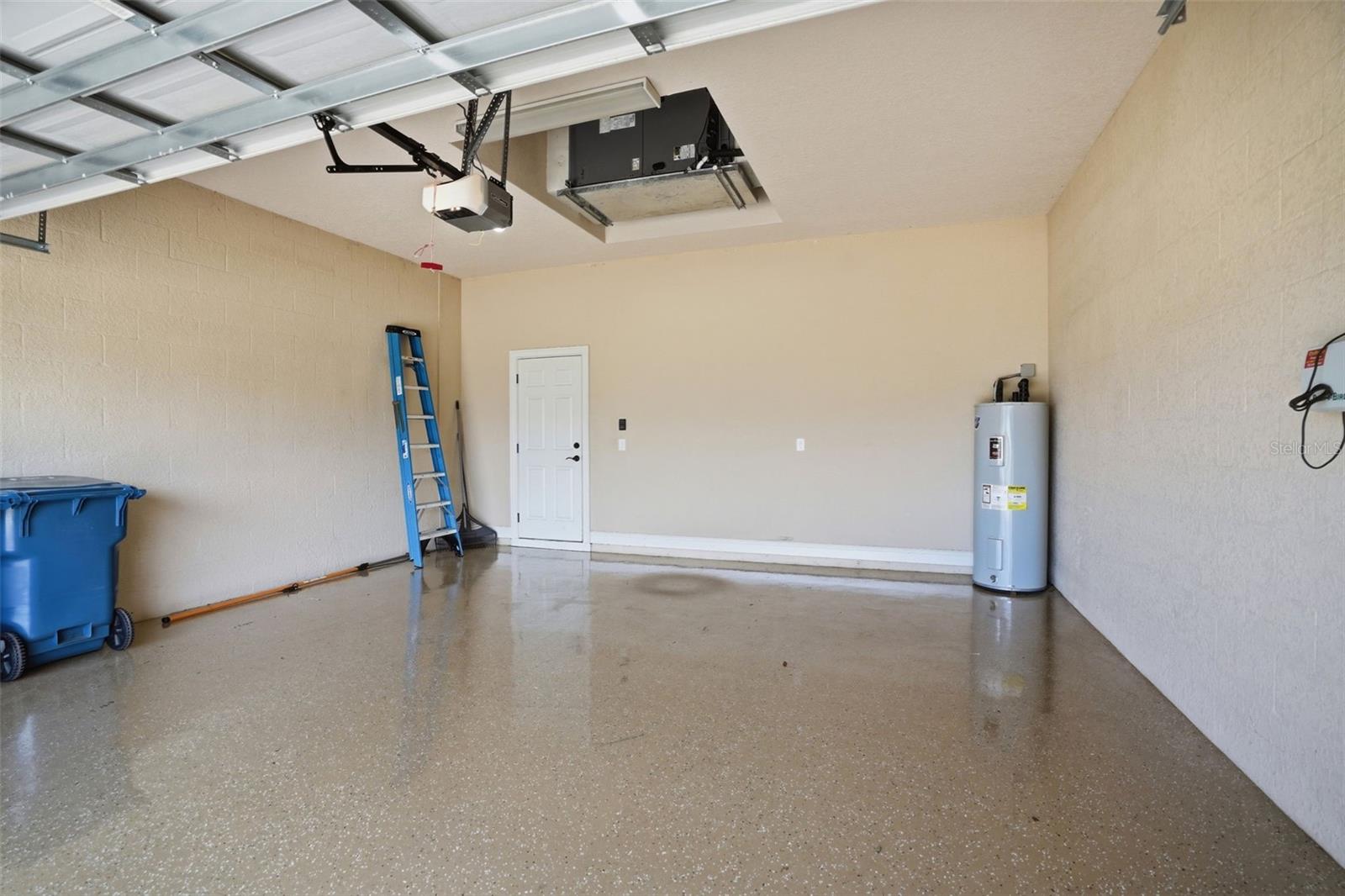 8987 MISSISSIPPI RUN, WEEKI WACHEE, FL — photo 42