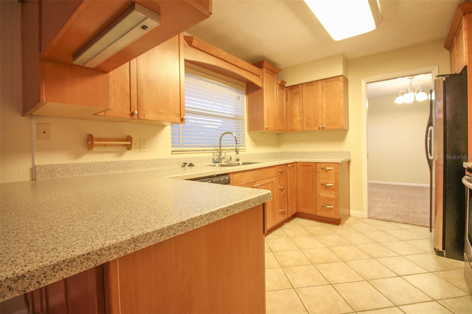 2014 CHARNES DR, LAKELAND, FL — photo 8