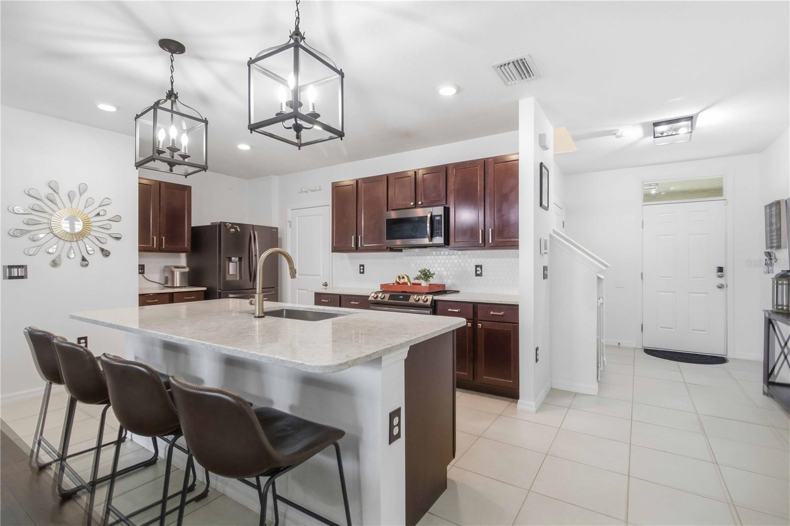 10230 GEESE TRAIL CIR, SUN CITY CENTER, FL — photo 7