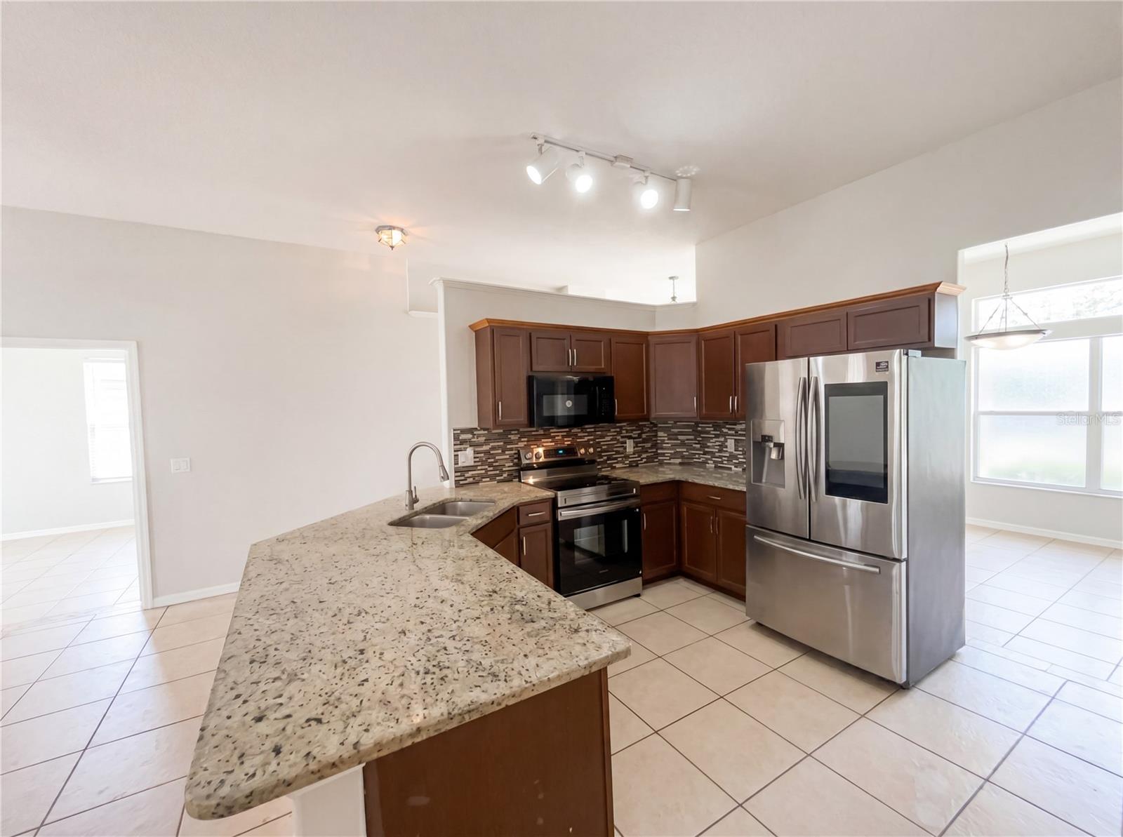 62 CORDONA DR, KISSIMMEE, FL — photo 2